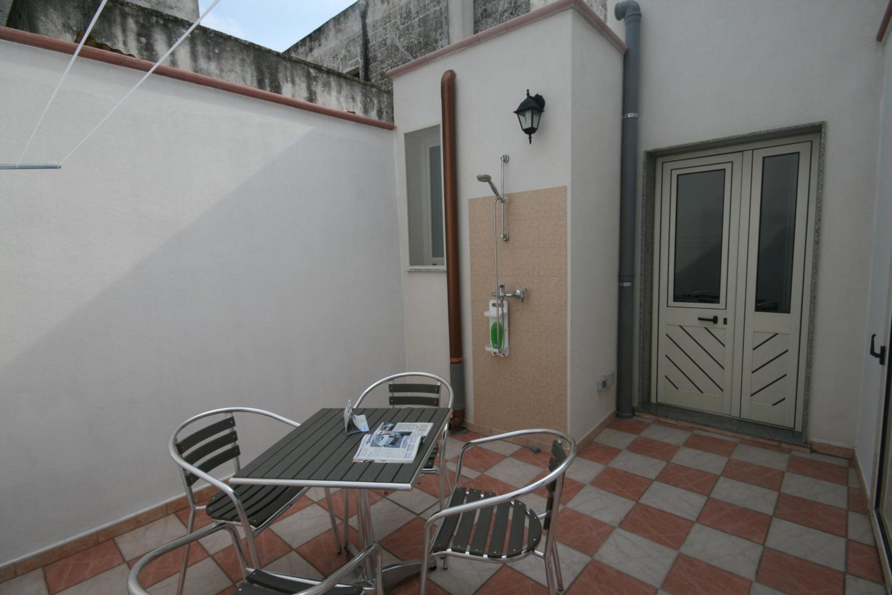 Apartment - Ground Floor photo 2