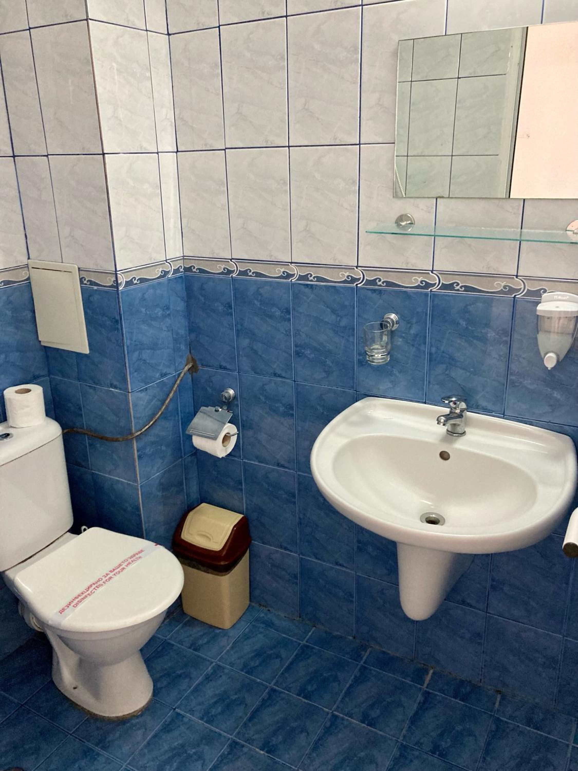 One-Bedroom Suite with Sea View (4 Adults) - Photo 2