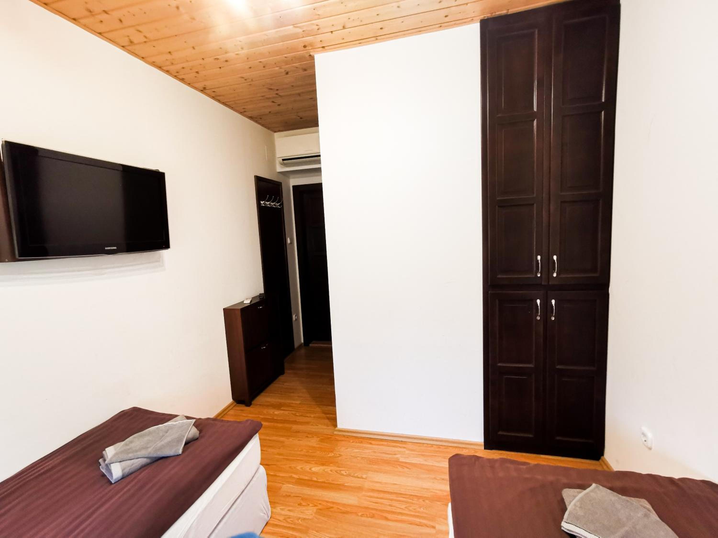 Standard Double or Twin Room with Garden View photo 2
