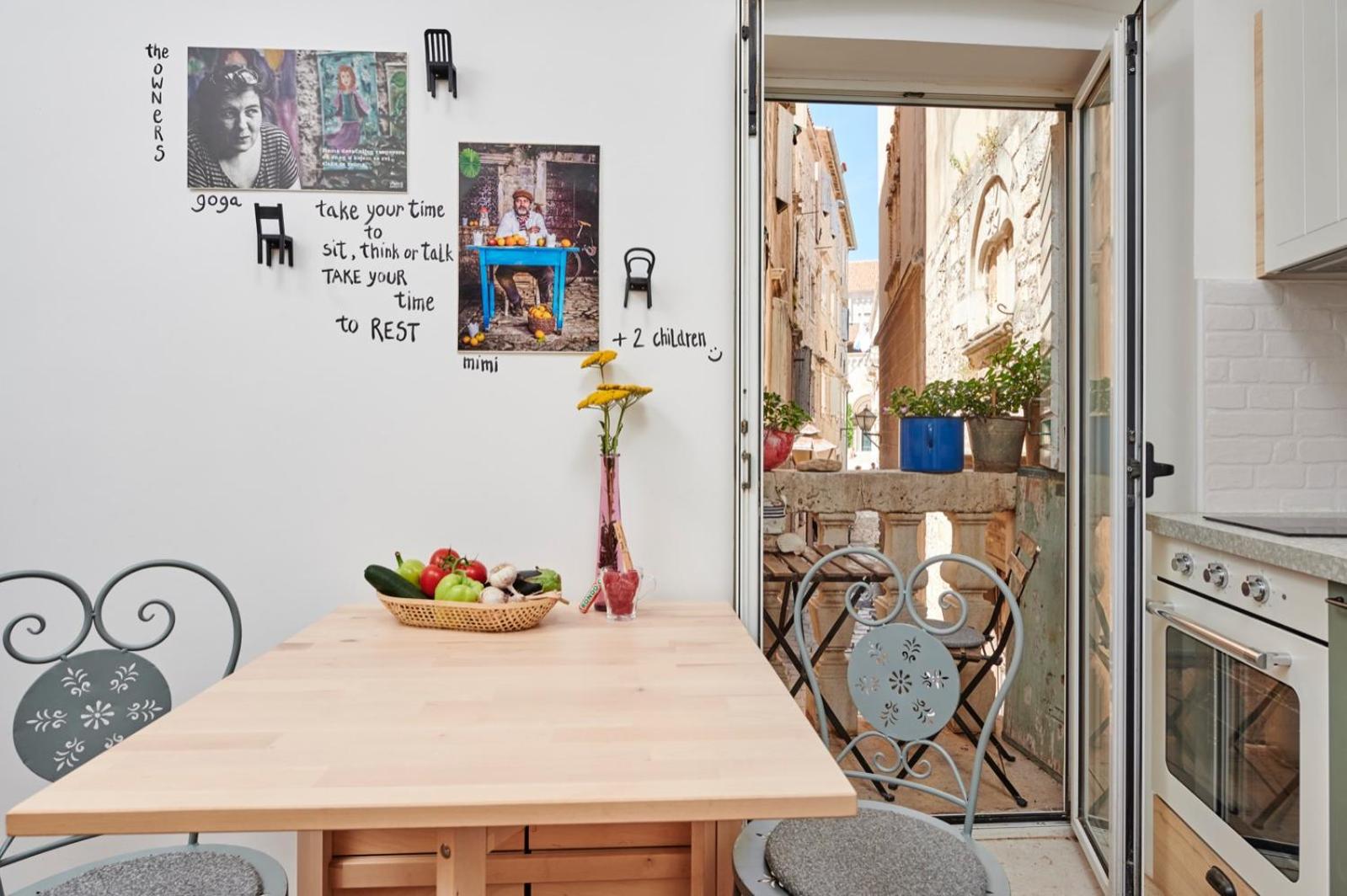 One-Bedroom Apartment - Photo 4