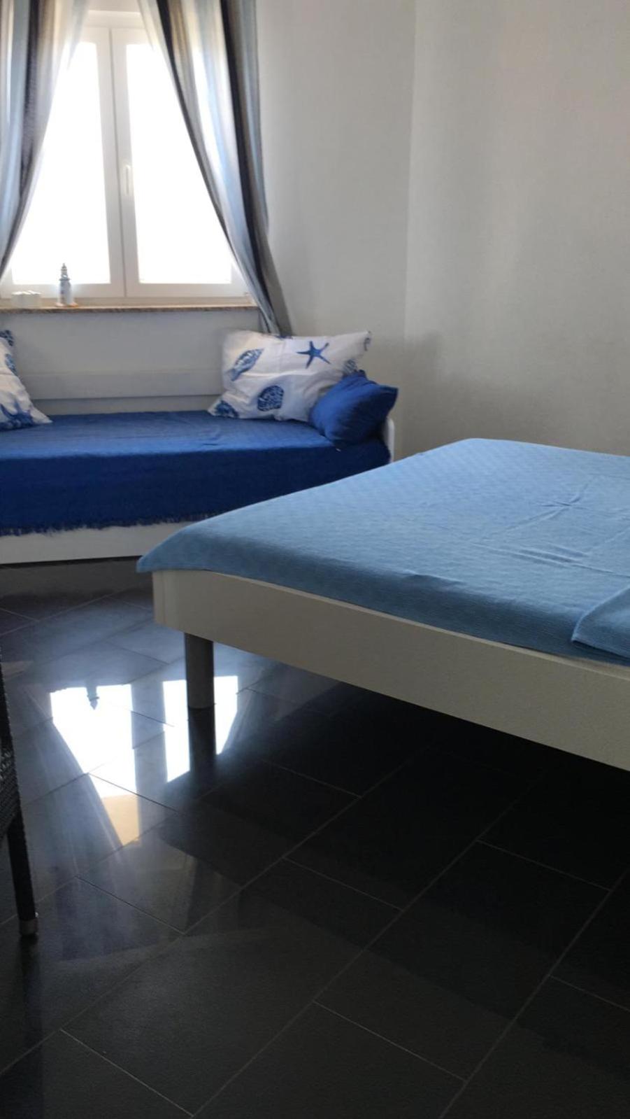One-Bedroom Apartment with Balcony and Sea View photo 1