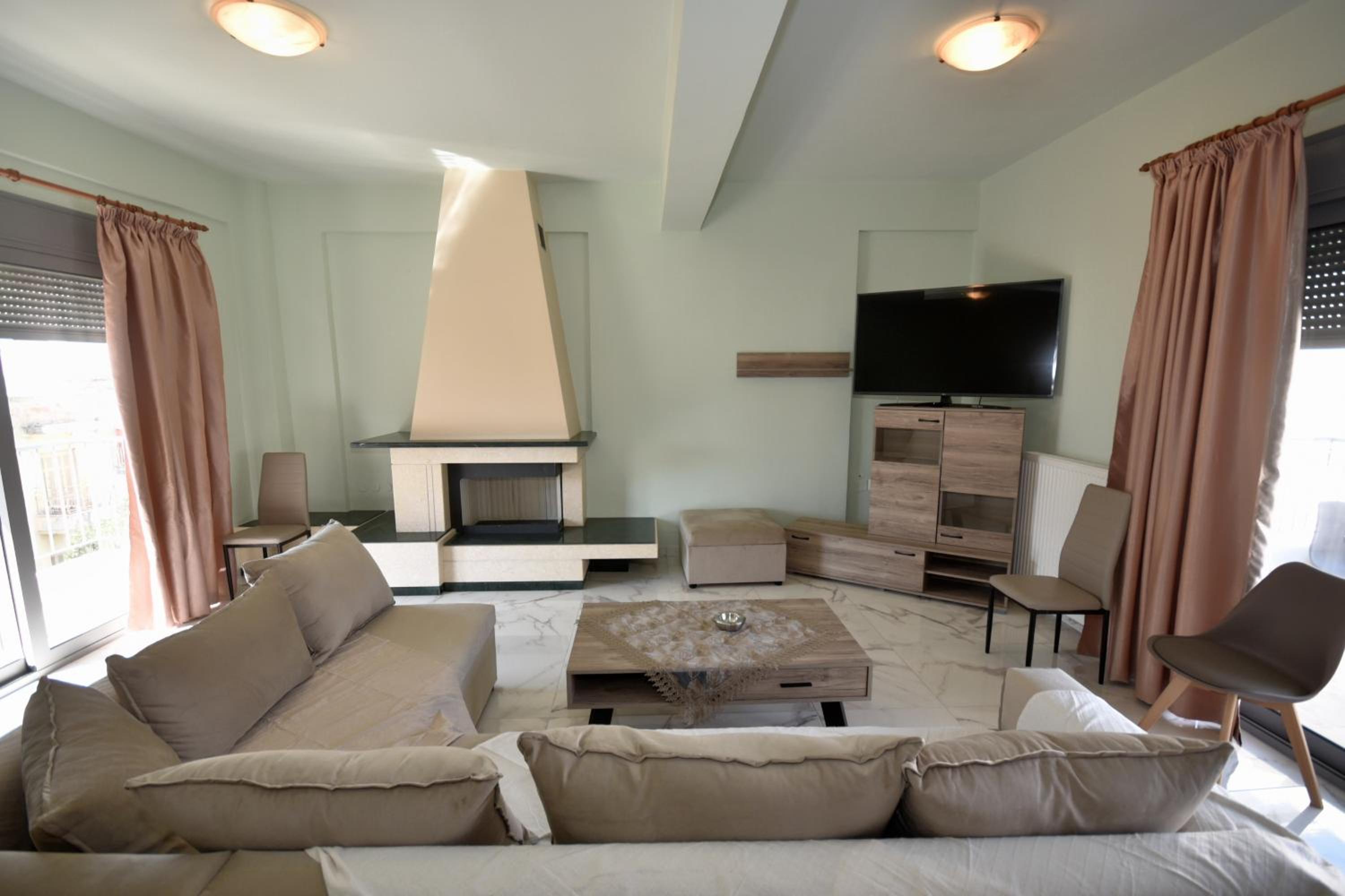 One-Bedroom Apartment - Photo 7