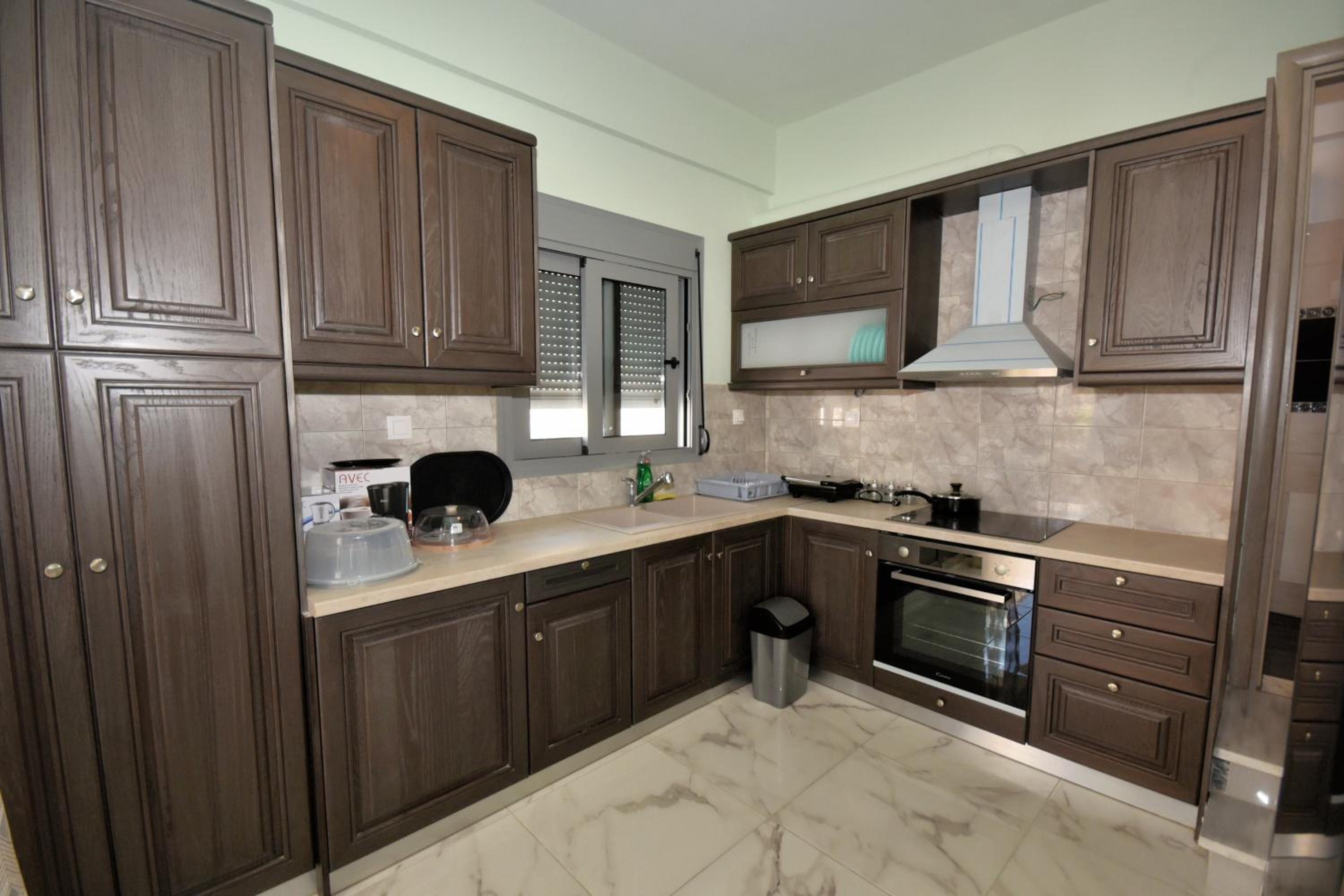 One-Bedroom Apartment - Photo 8