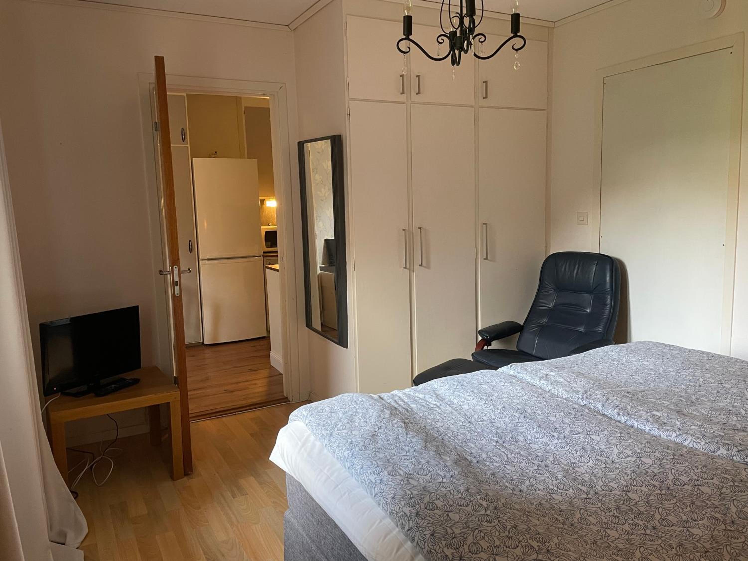 One-Bedroom Apartment - Photo 10
