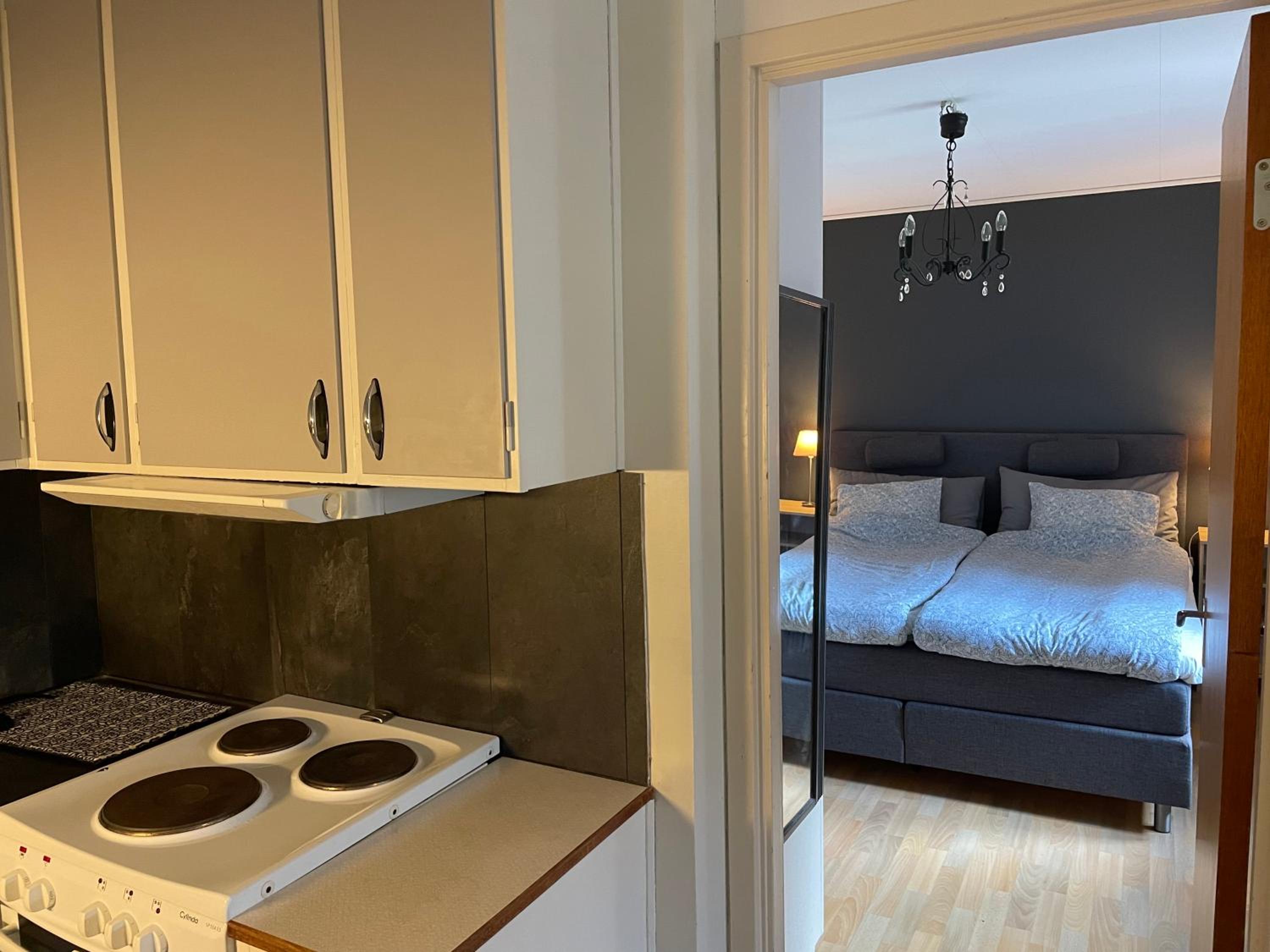One-Bedroom Apartment - Photo 6