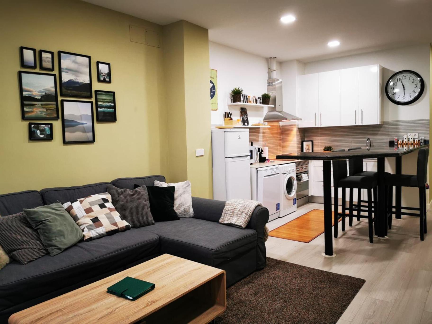 One-Bedroom Apartment - Photo 24