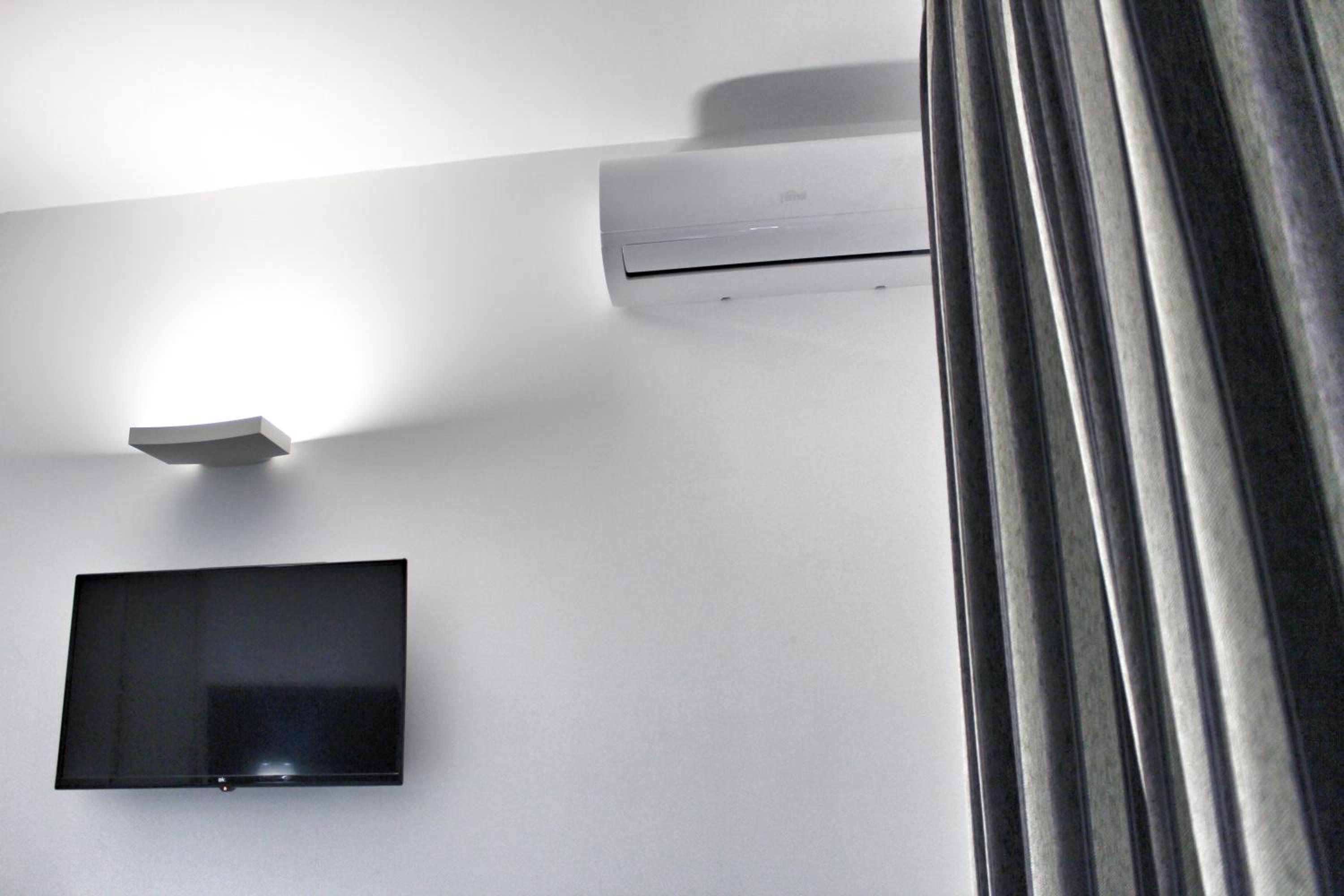 Deluxe Apartment - Photo 9