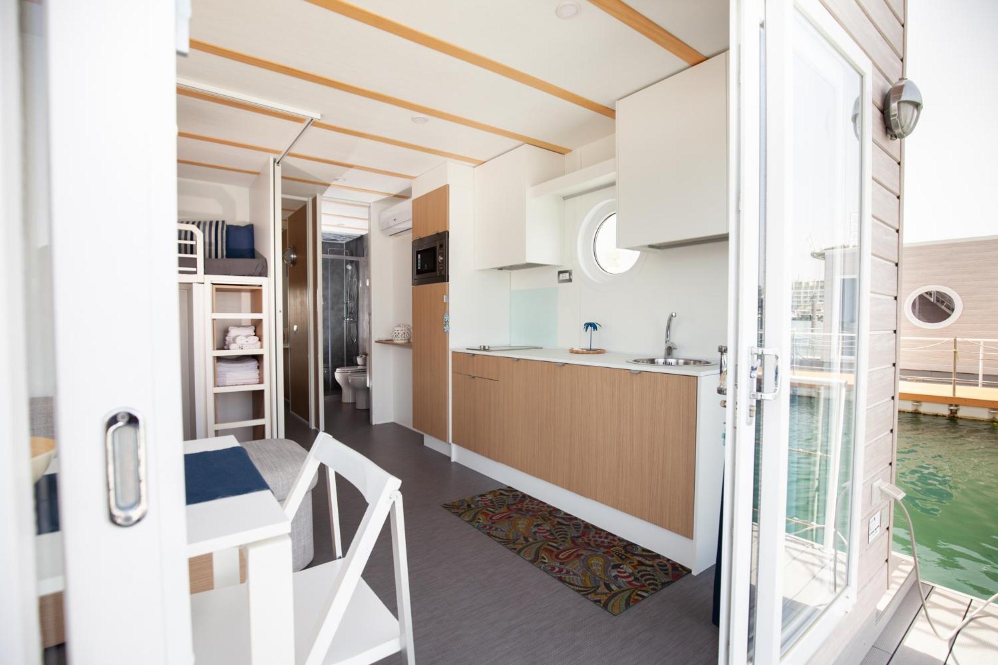 Mobile Home - Photo 52