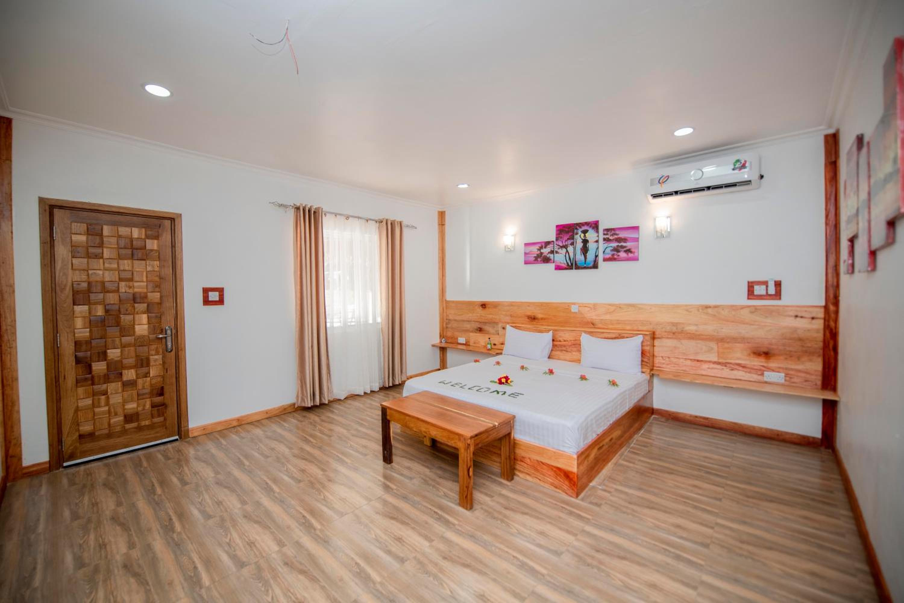 Comfort Quadruple Room - Photo 9