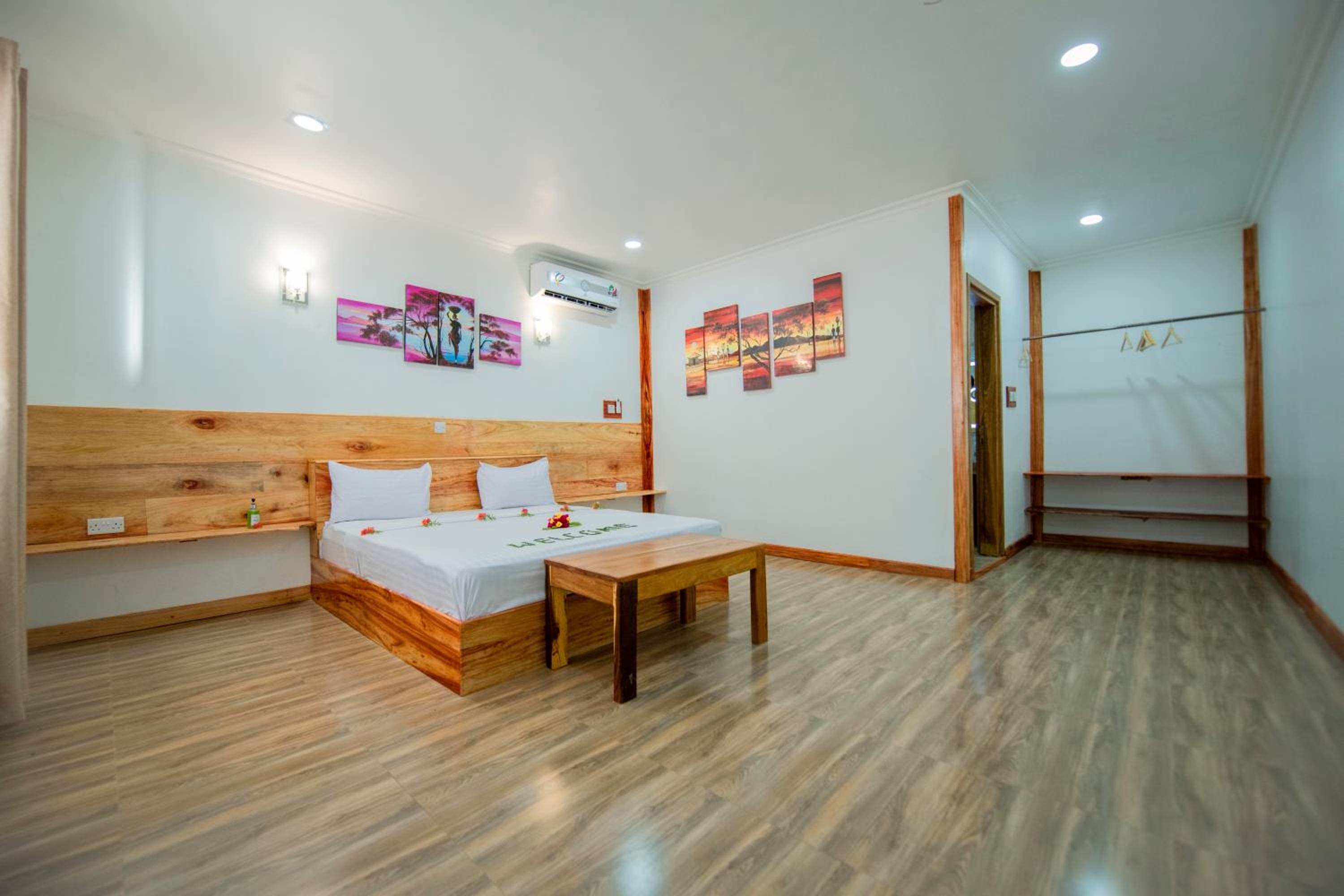 Comfort Quadruple Room - Photo 13