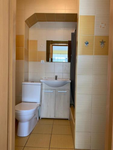 Triple Room with Private Bathroom photo 2