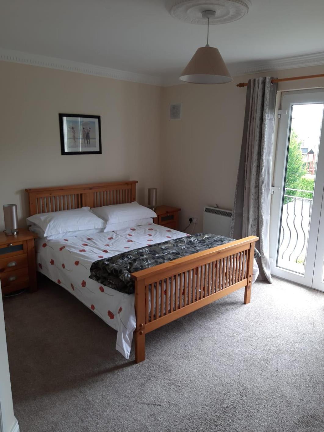 Four-Bedroom House photo 3