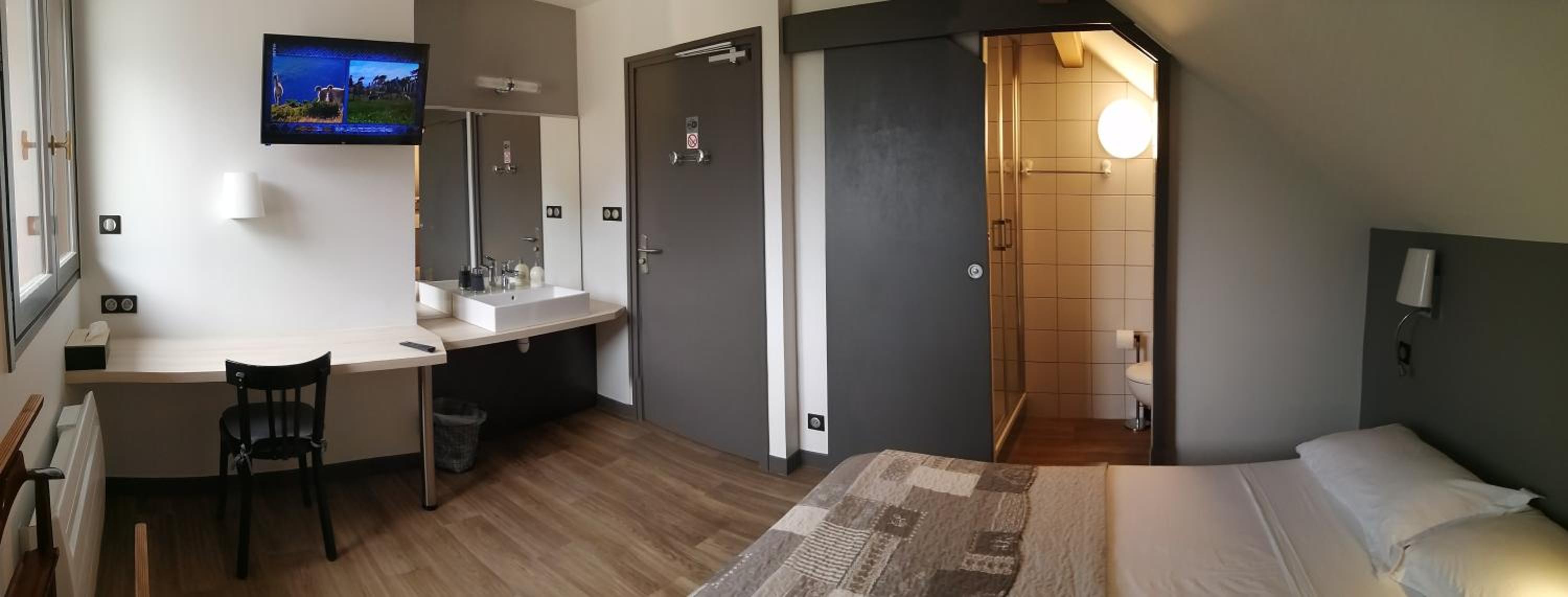 Double Room with Mountain View - Photo 7