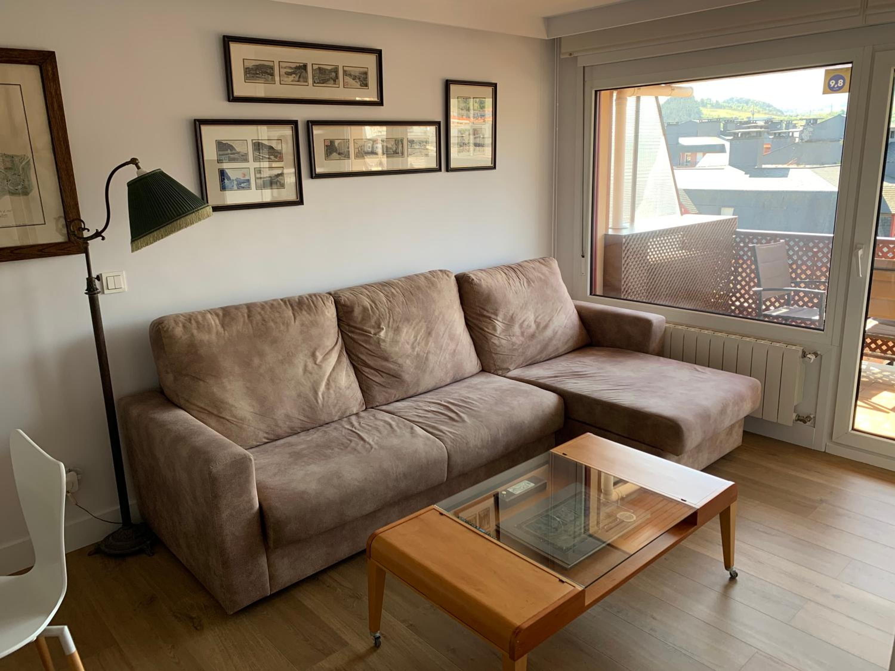 Apartment with Mountain View photo 2