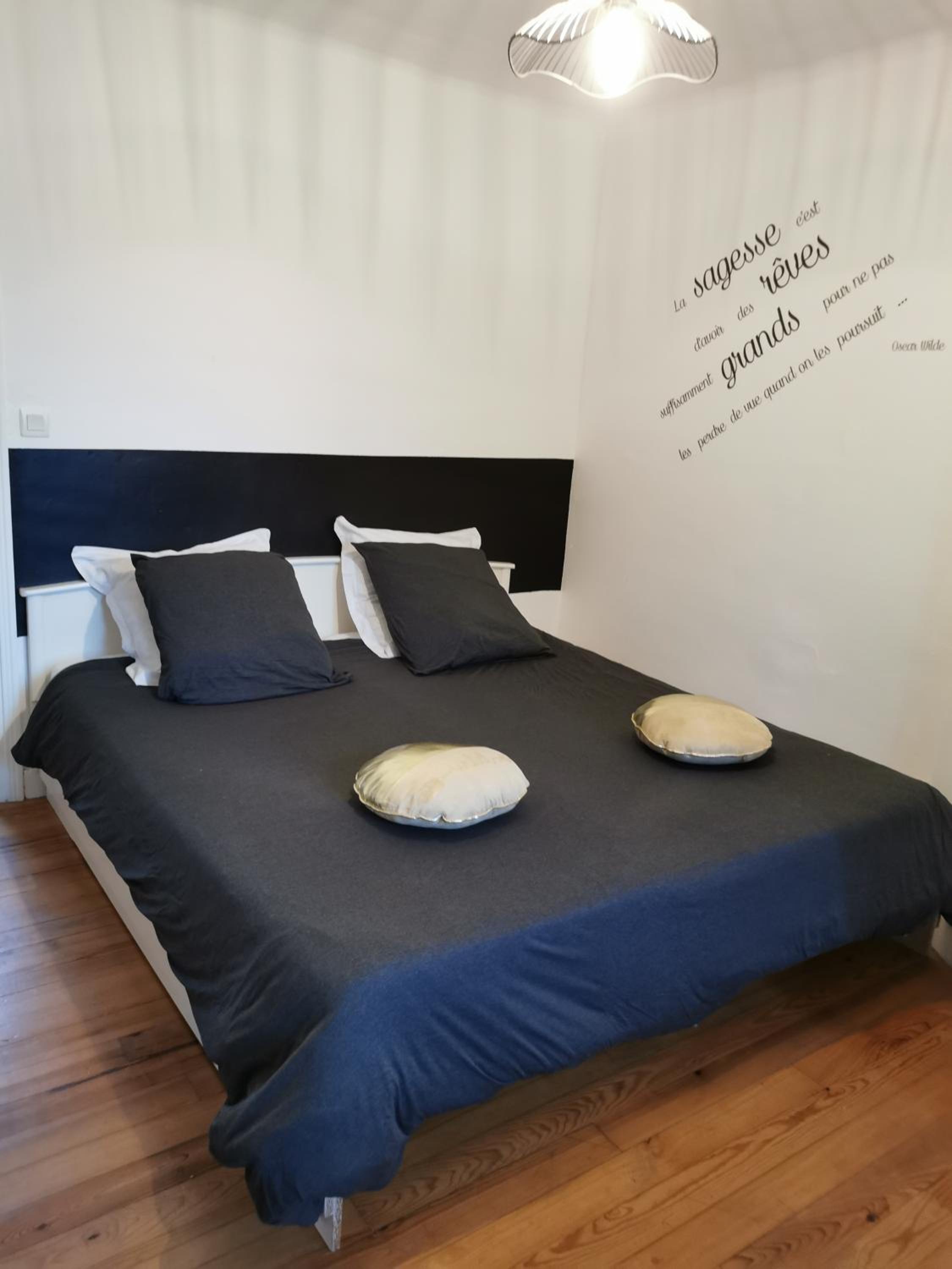 Double Room - Photo 1