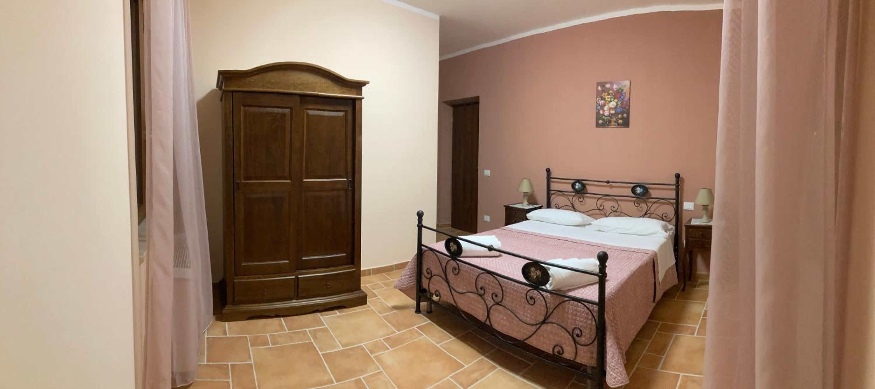 Double Room with Private Bathroom photo 1
