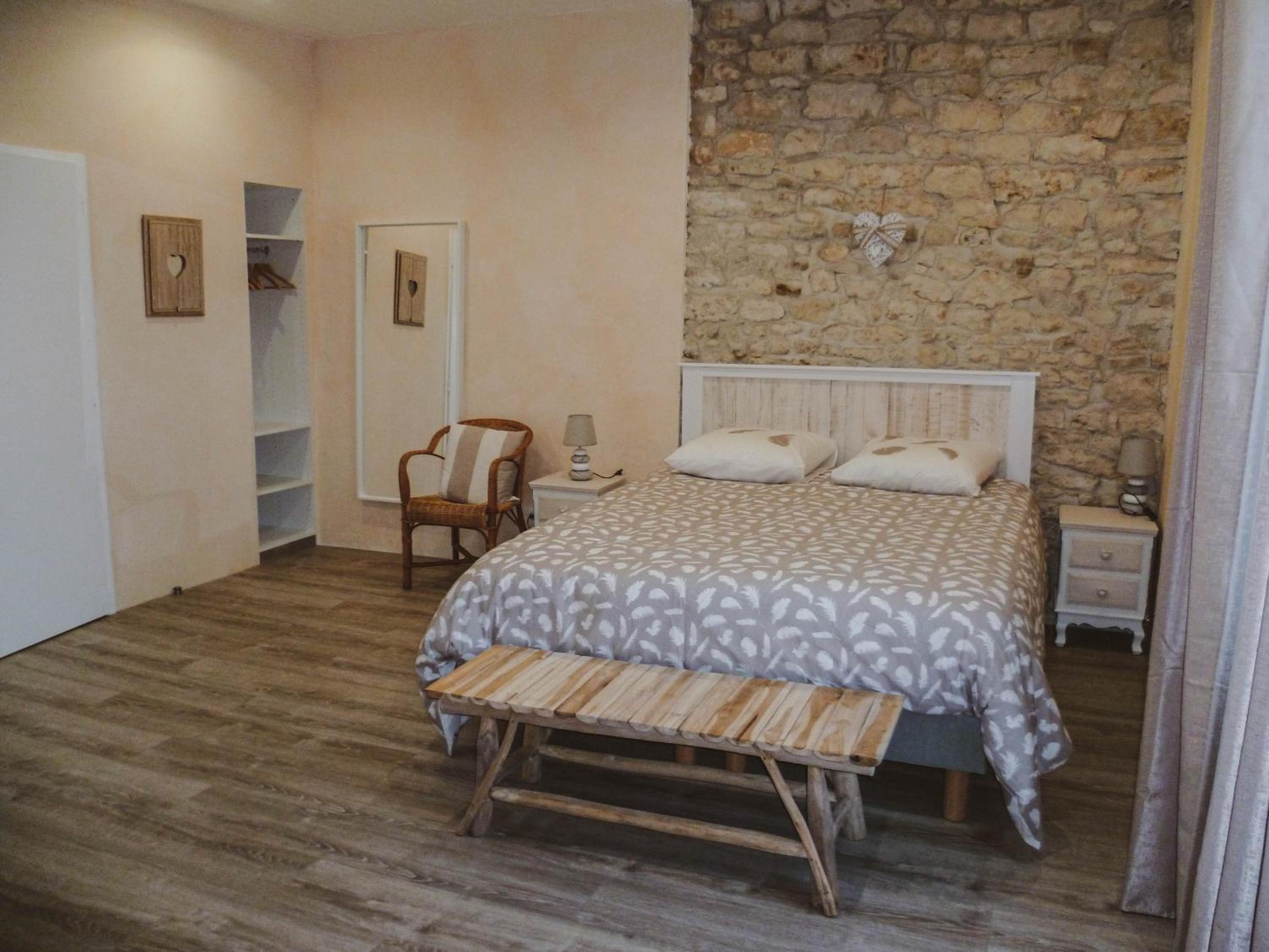Quadruple Room with Private Bathroom photo 1