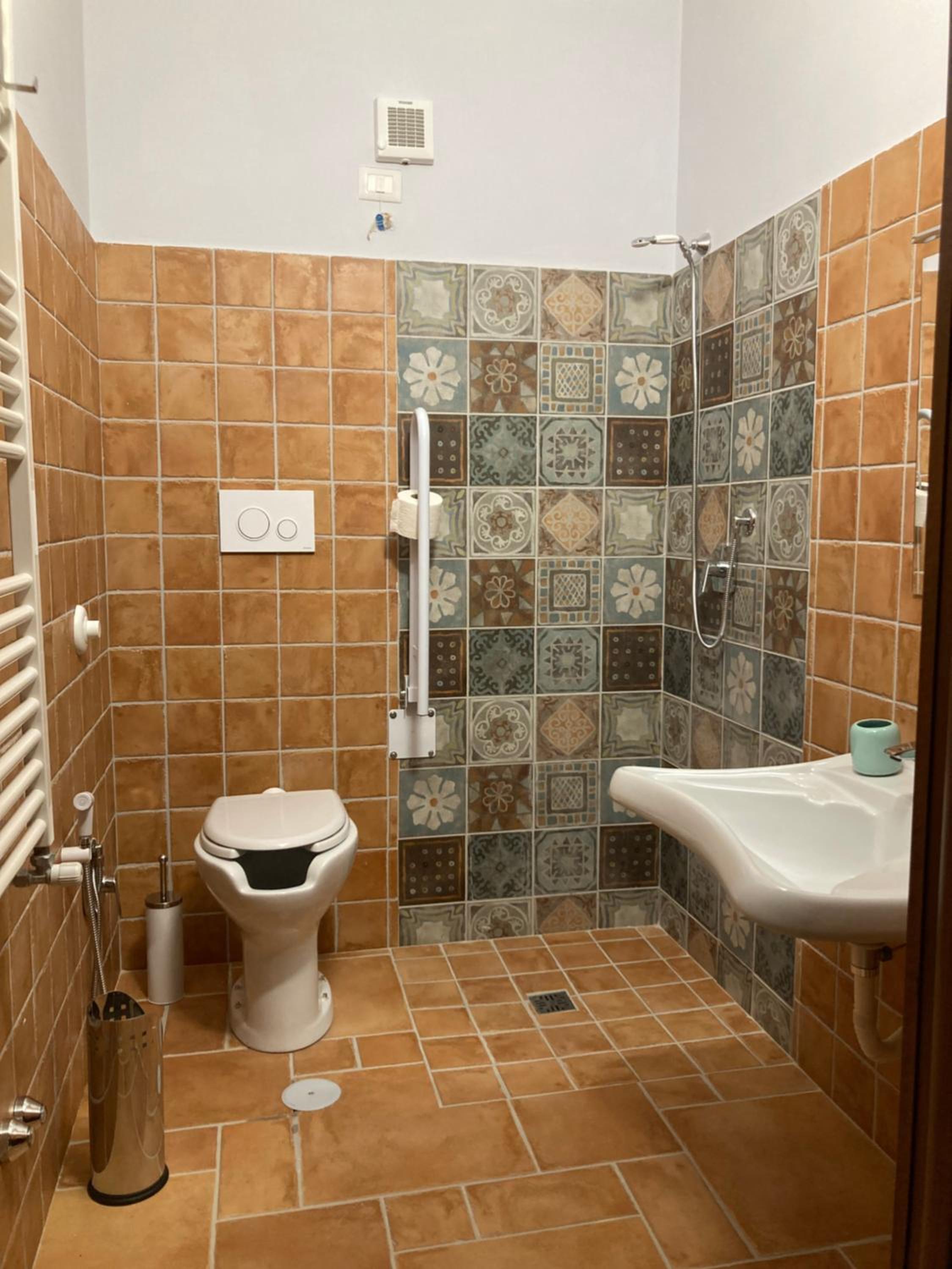 Double Room with Private Bathroom photo 2