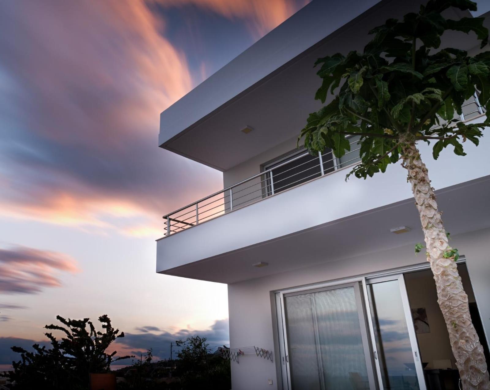 Two-Bedroom Apartment with Balcony and Sea View photo 3