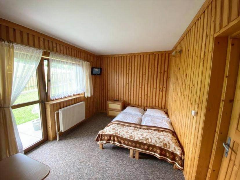 Quadruple Room with Balcony - Photo 3