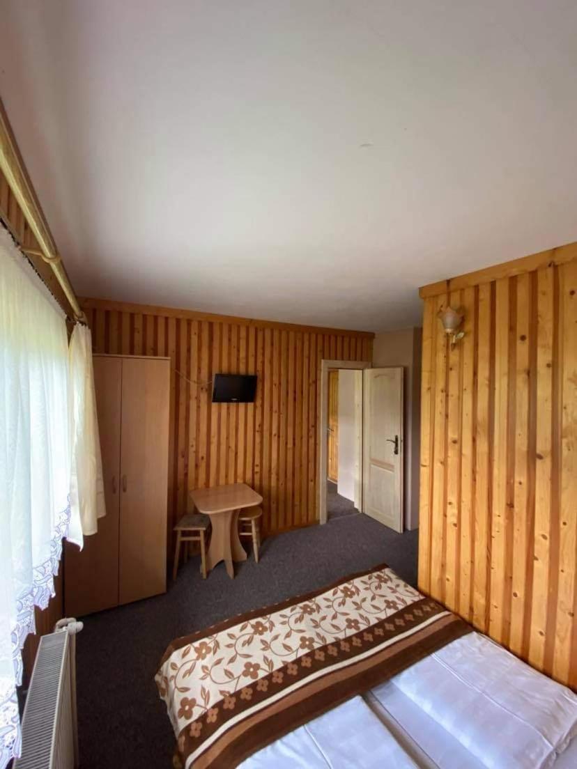 Quadruple Room with Balcony - Photo 1