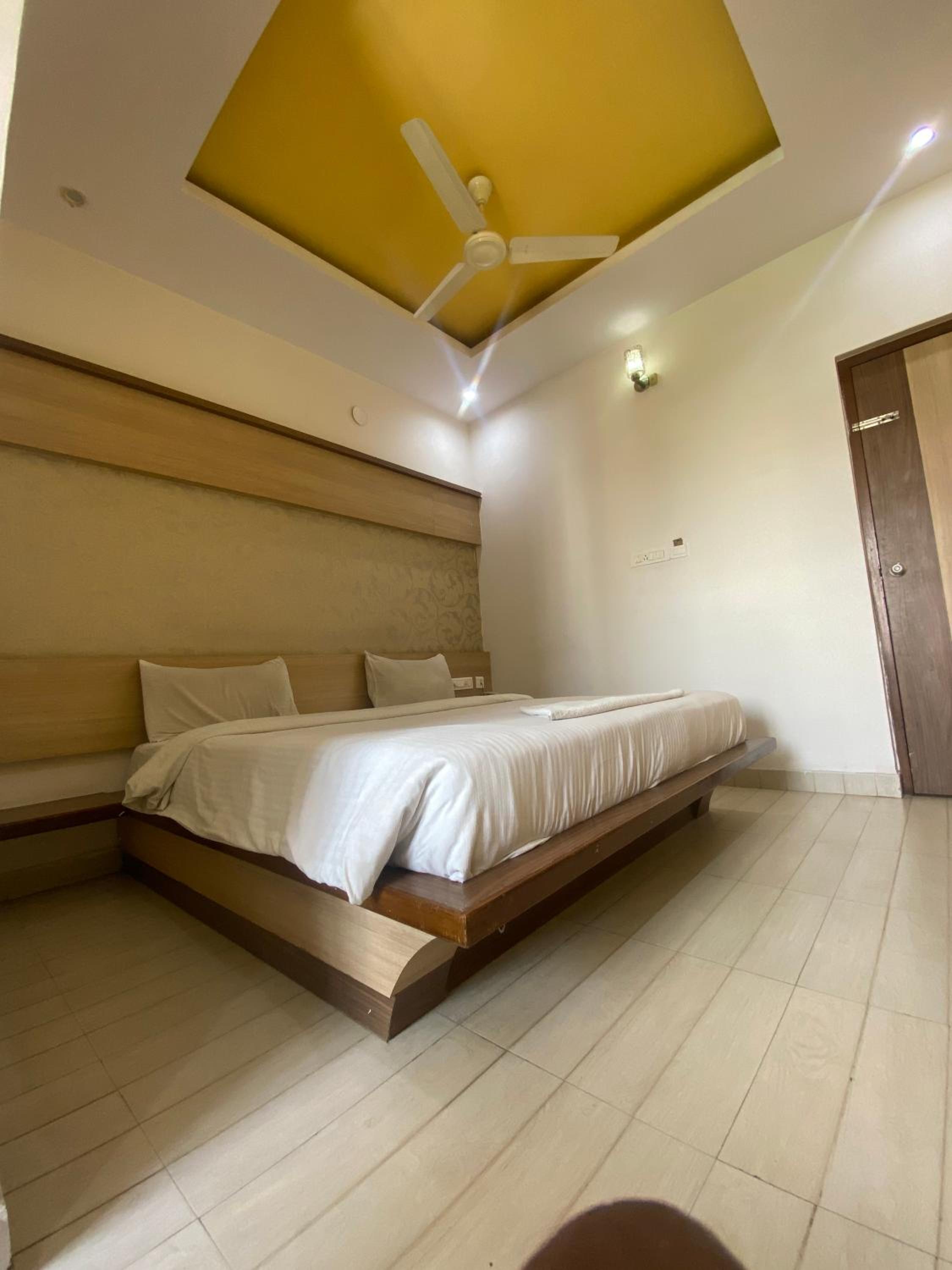 Economy Double Room - Photo 5