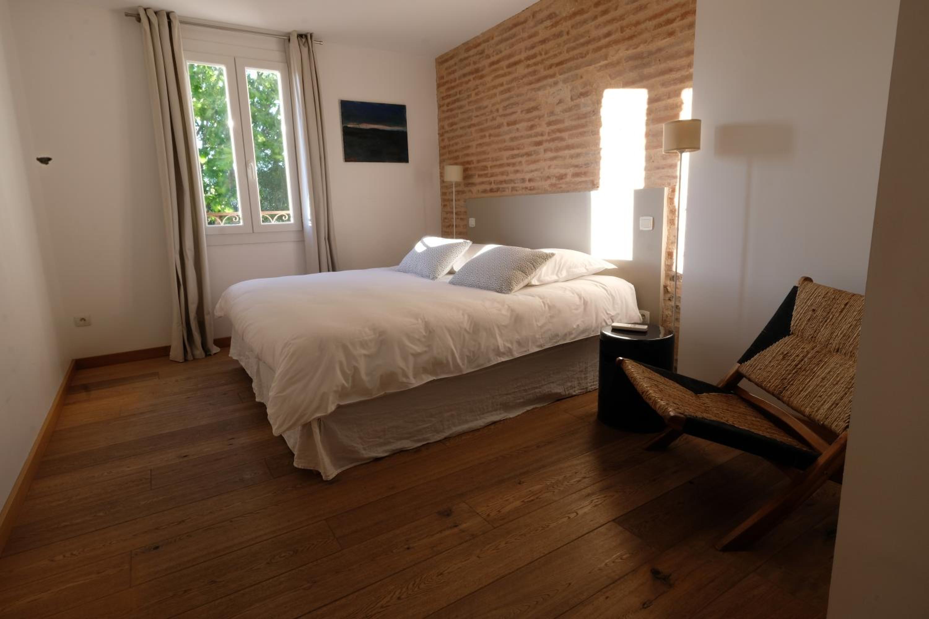 Four-Bedroom House photo 3