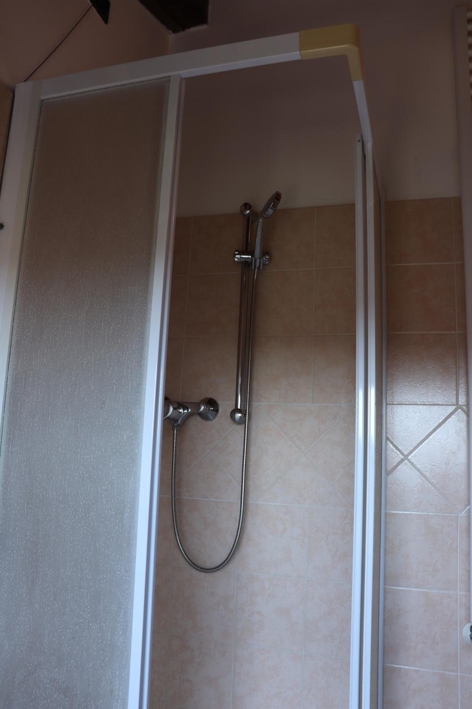 Budget Double or Twin Room - Photo 3