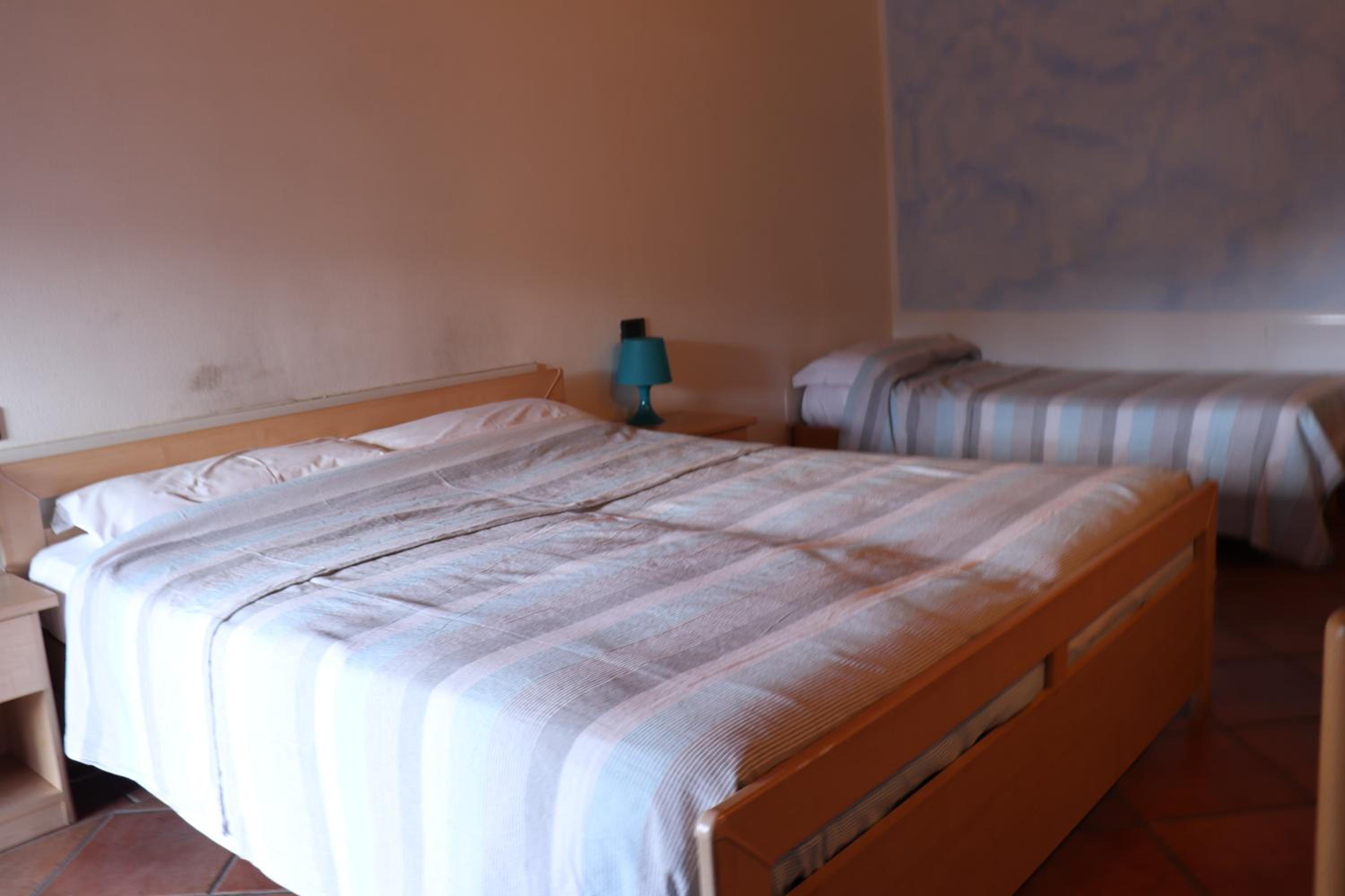 Double or Twin Room - Photo 4