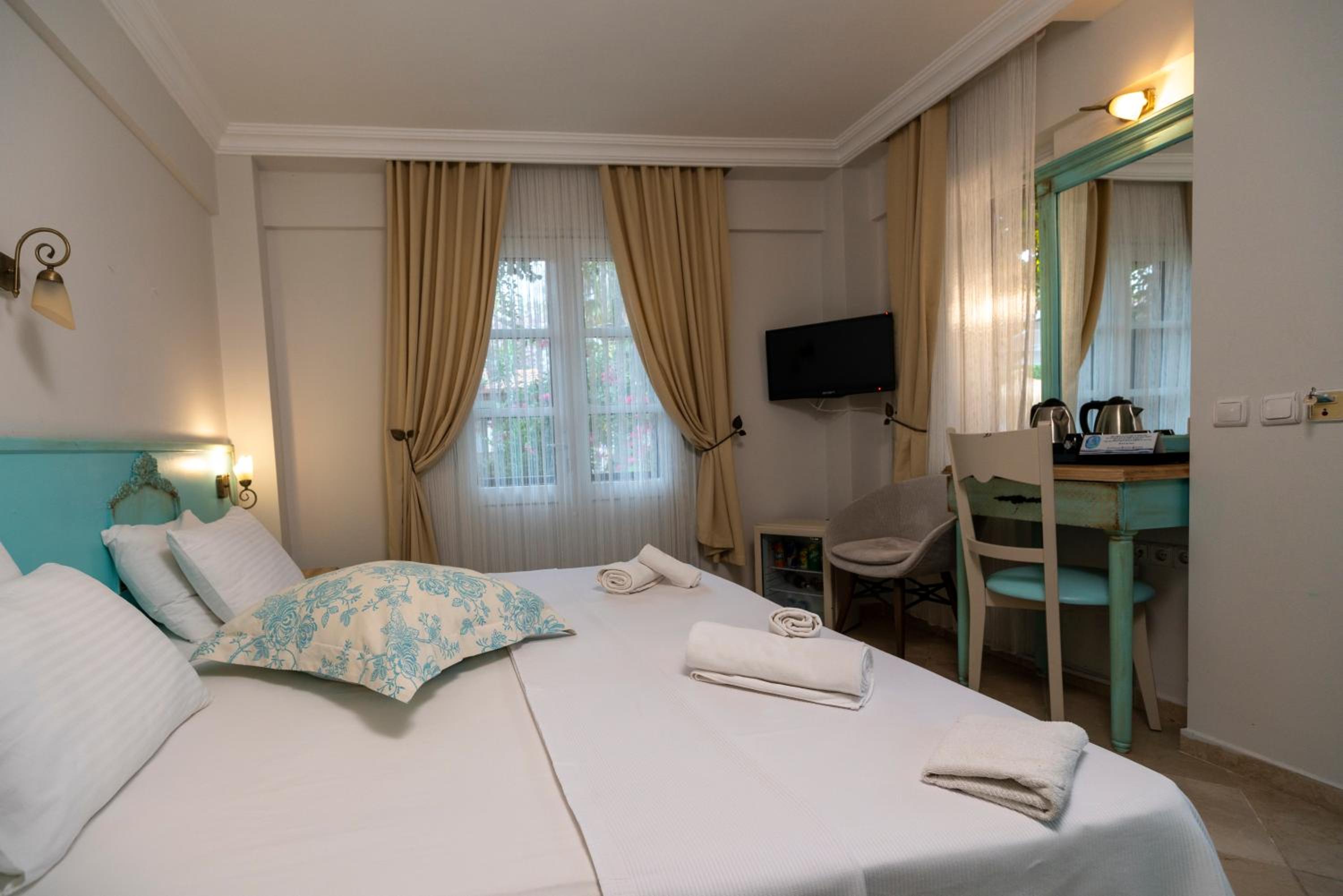 Superior Double Room - Photo 12