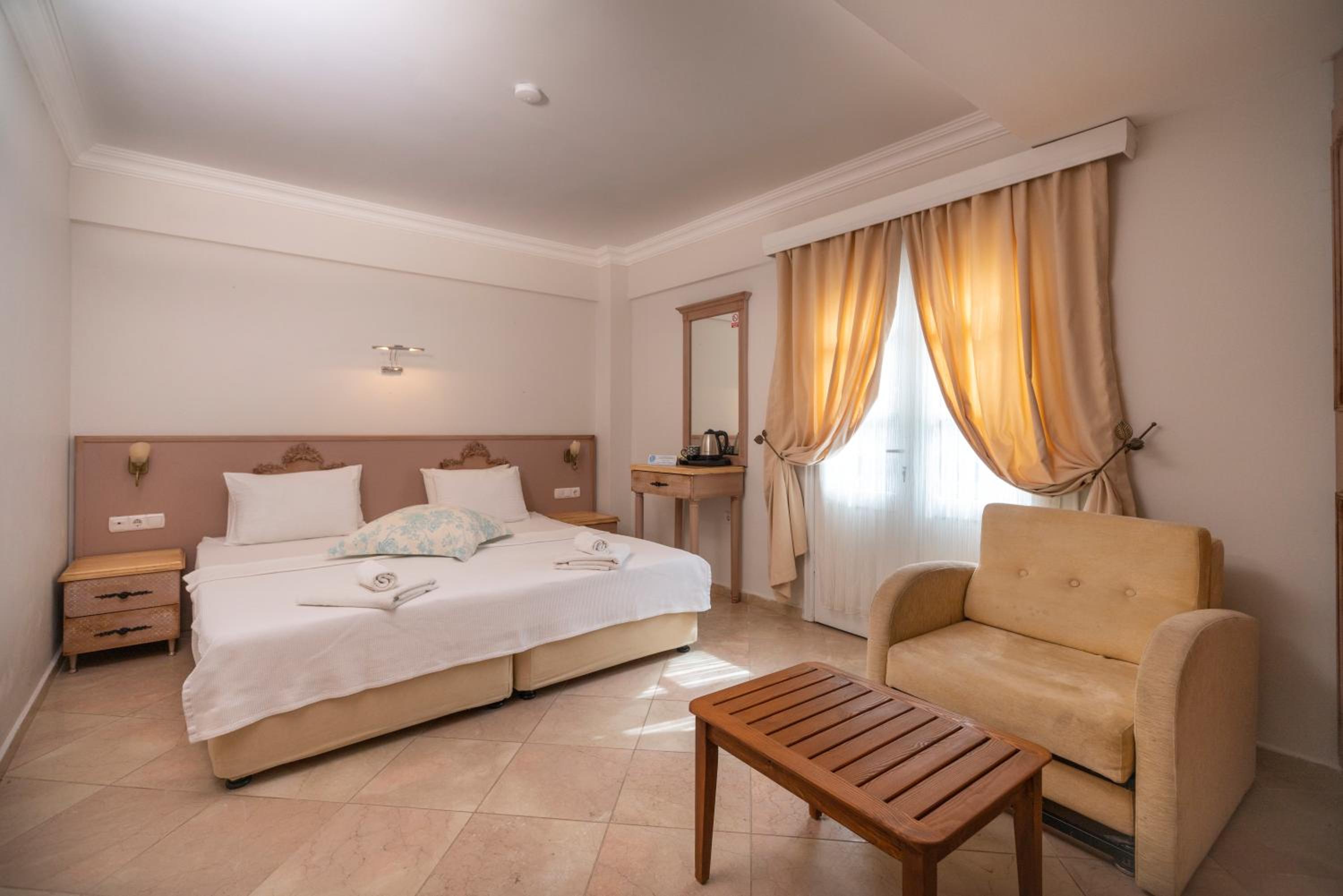 Superior Double Room - Photo 10