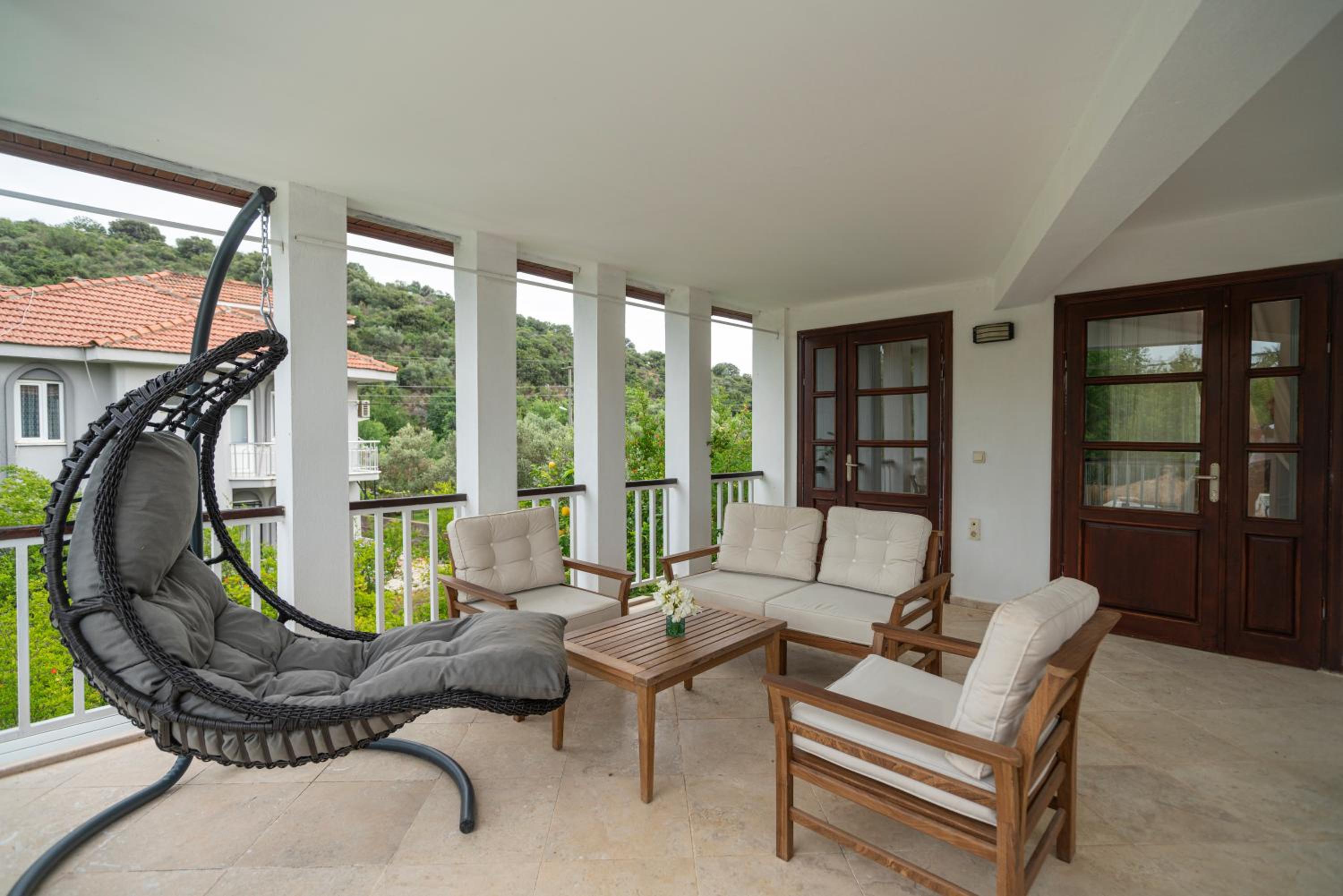 King Suite with Terrace - Photo 7
