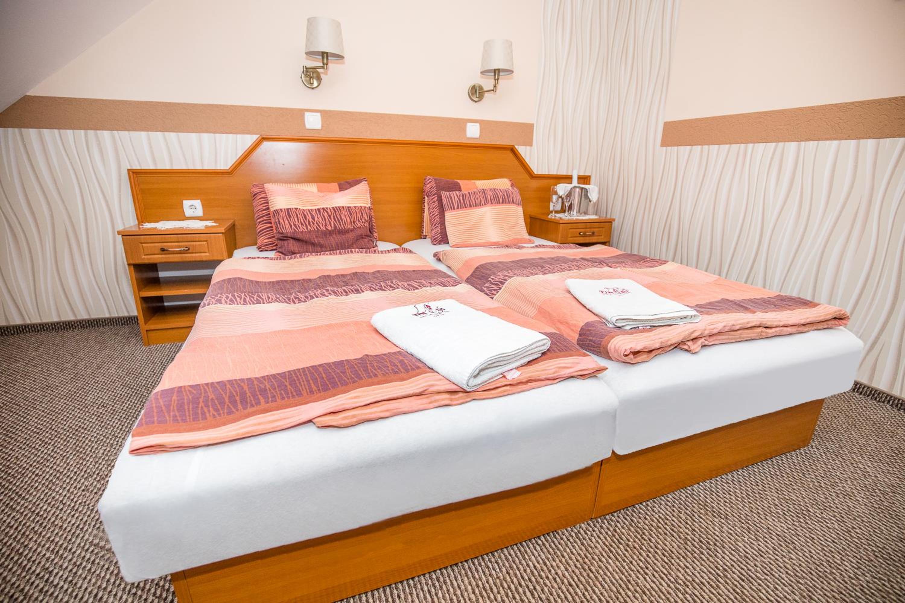 Superior Quadruple Room - Photo 3