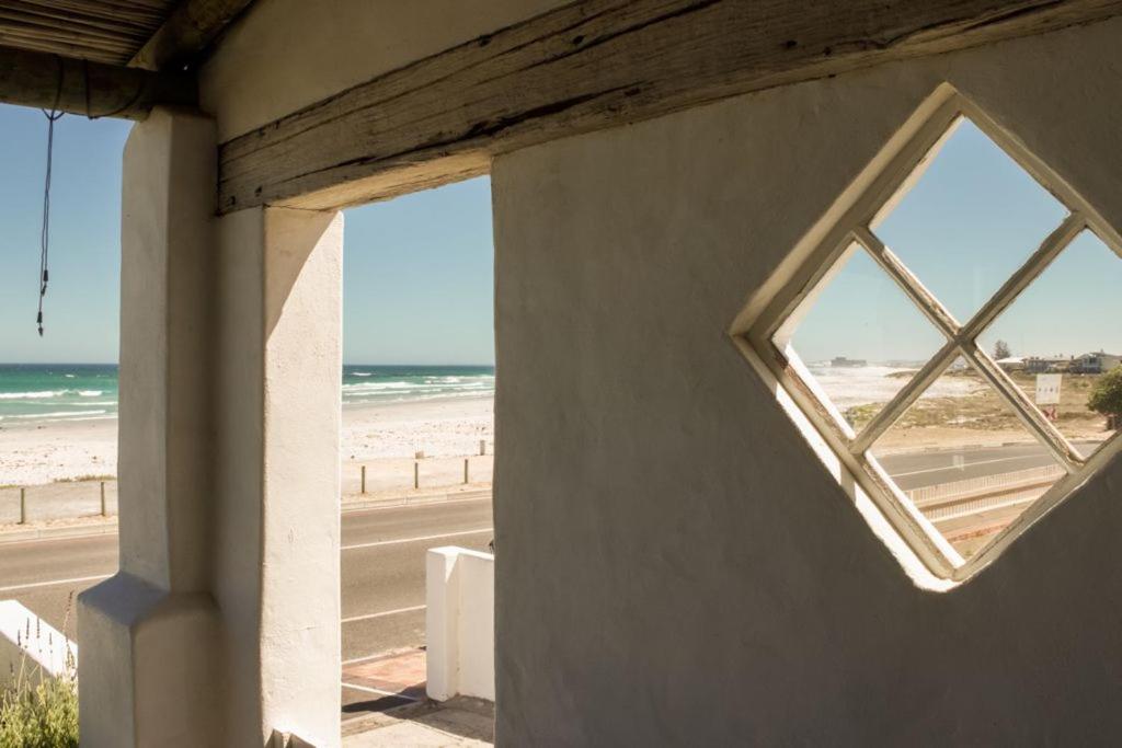 Deluxe Double Room with Sea View - Photo 7