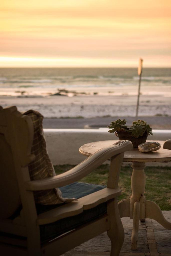 Deluxe Double Room with Sea View - Photo 3