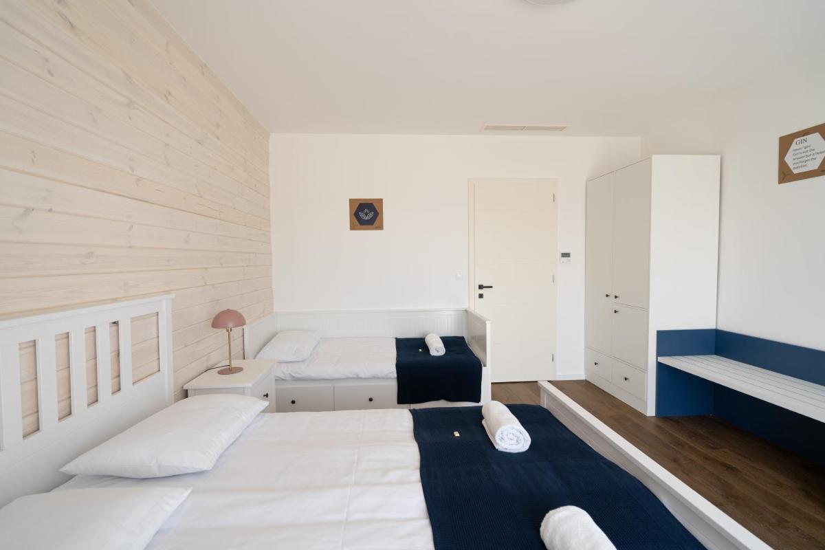 Family Suite with Balcony photo 2