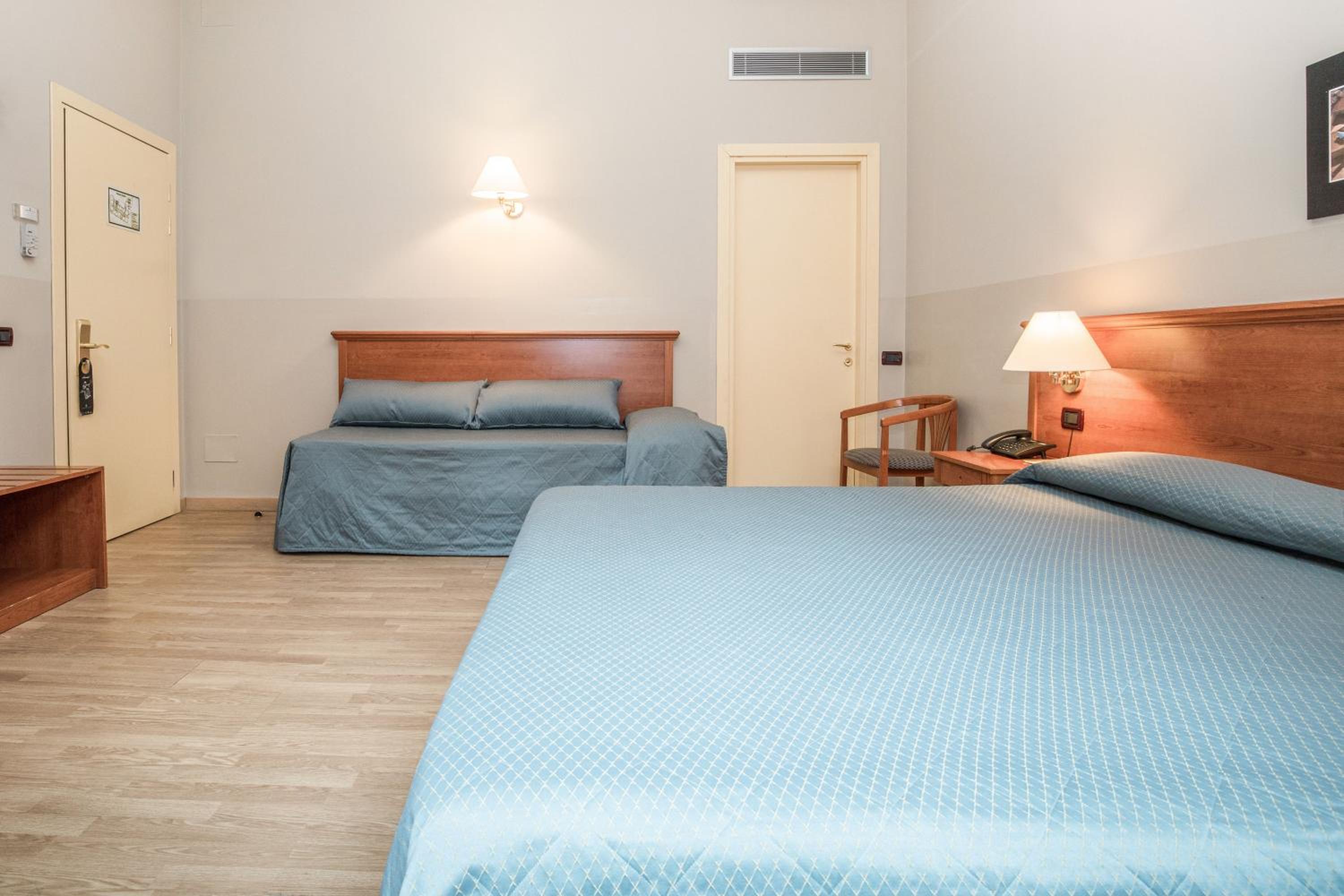 Triple Room - Photo 4