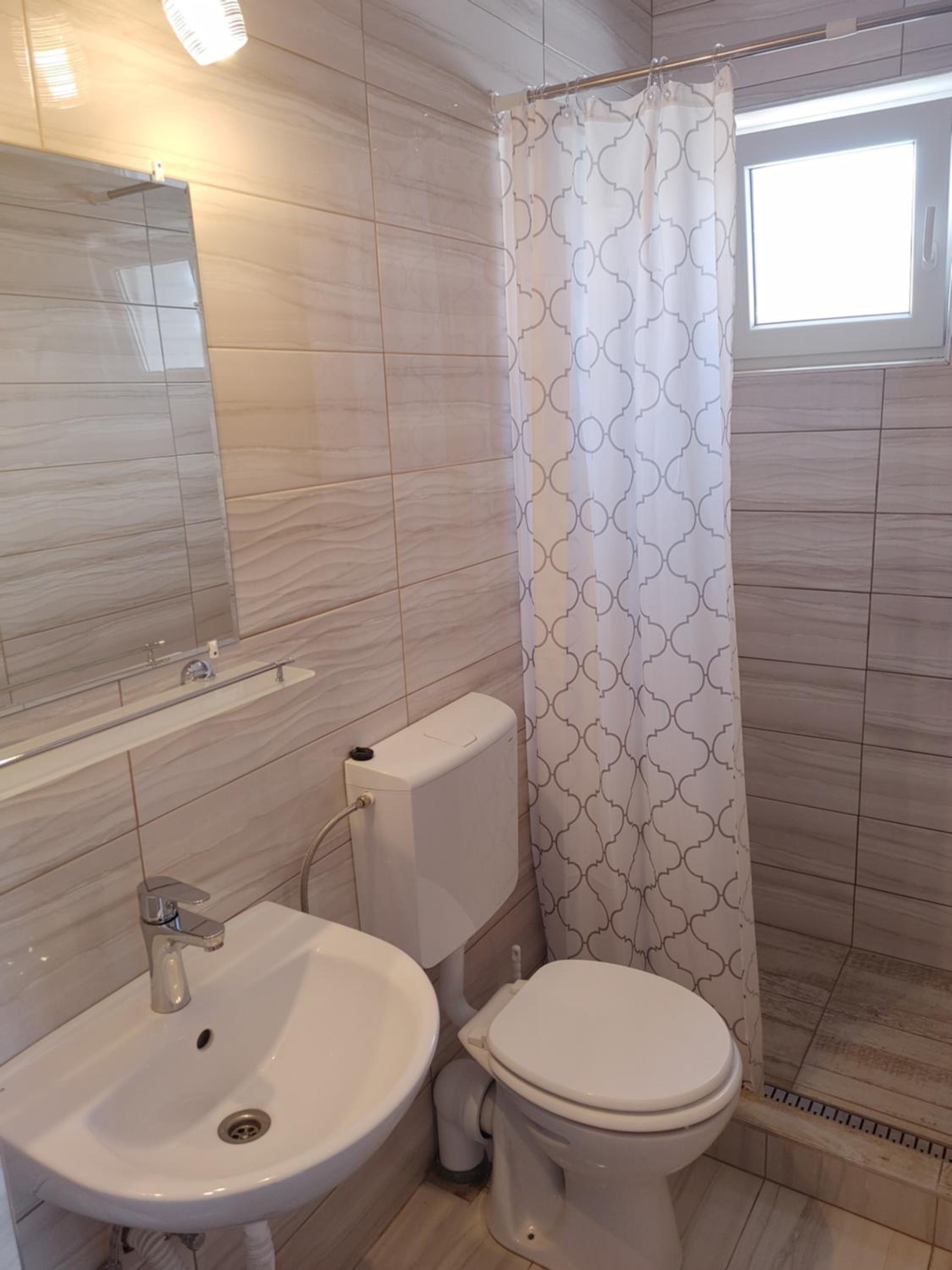 Double or Twin Room with Private Bathroom photo 1