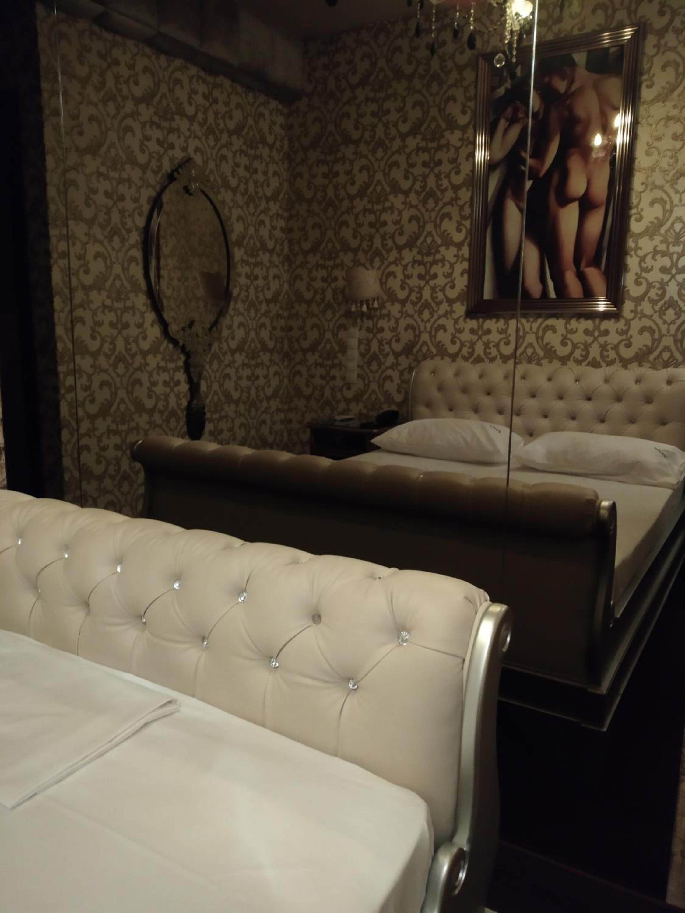 Deluxe Double Room with Shower photo 1