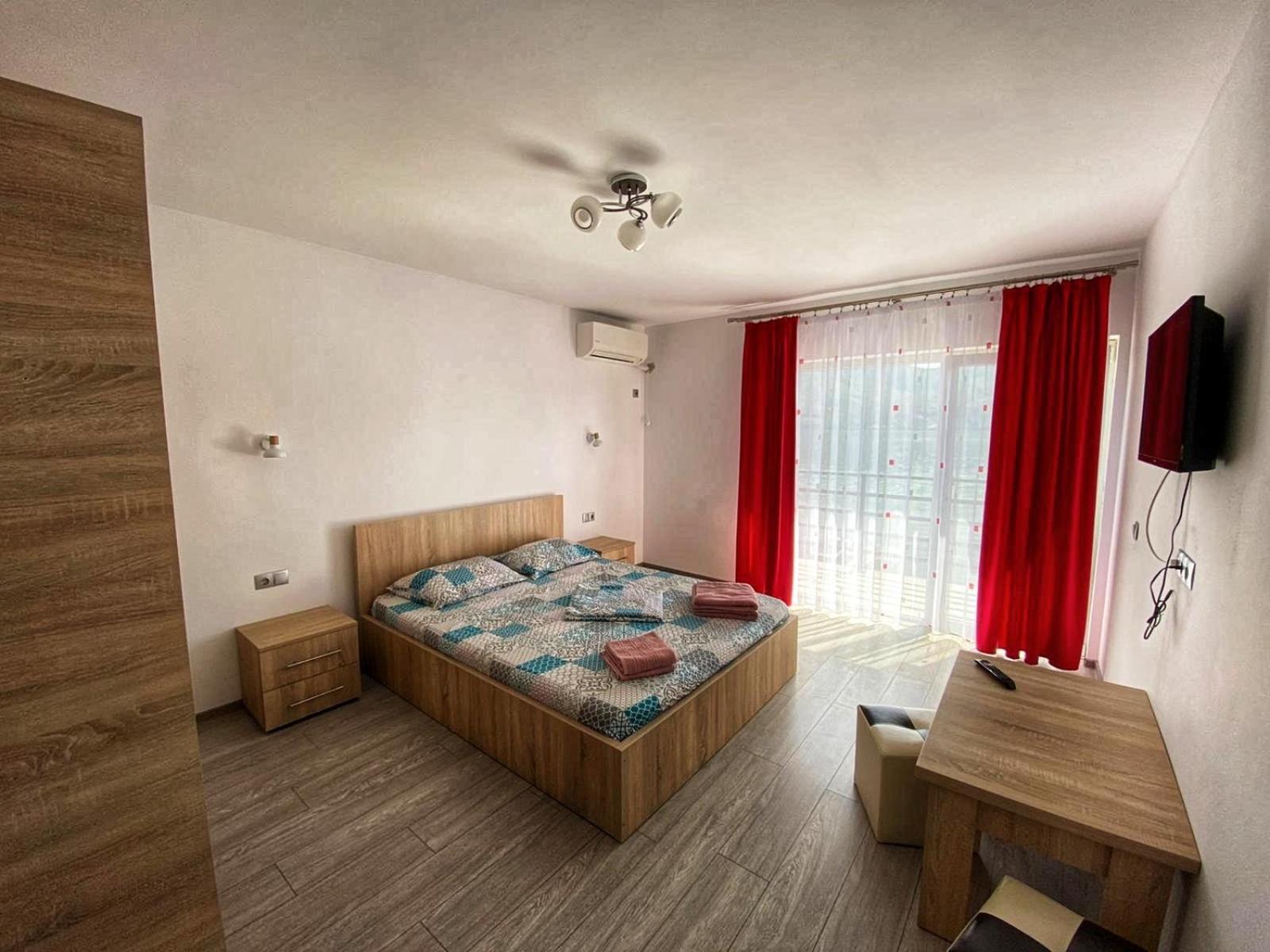 Deluxe Family Room - Photo 1