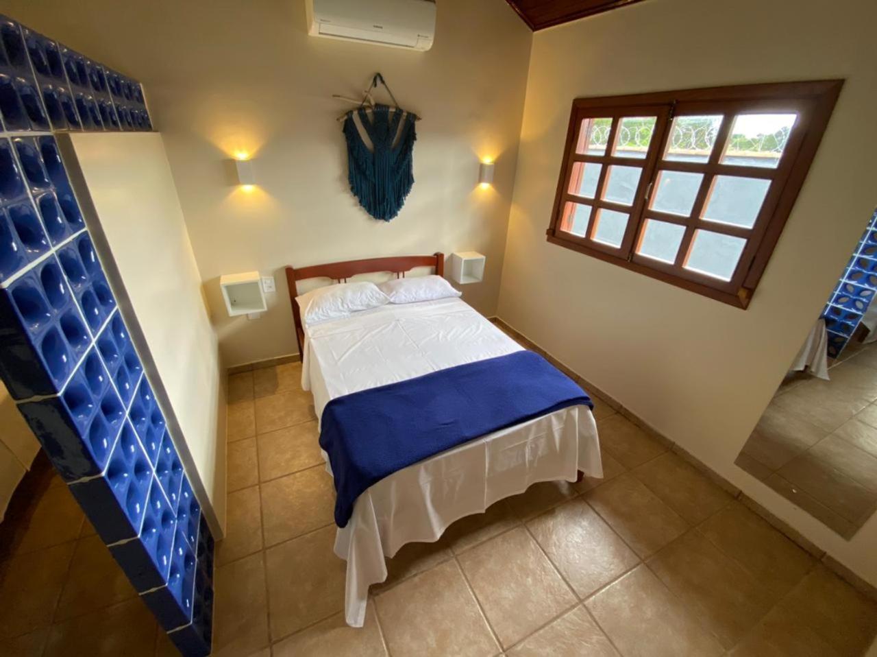 One-Bedroom Apartment - Photo 1