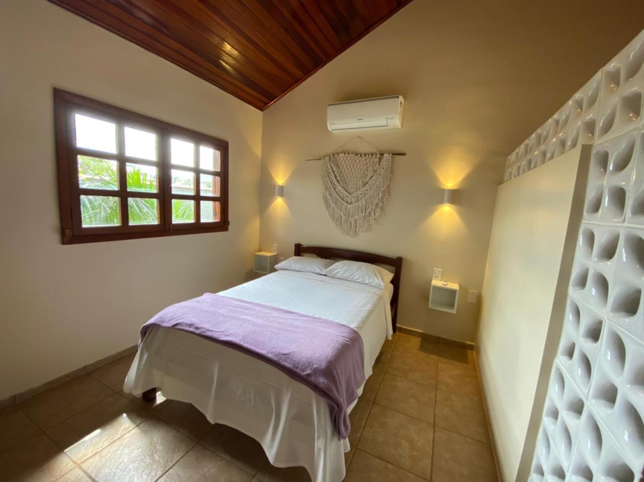 One-Bedroom Apartment - Photo 2