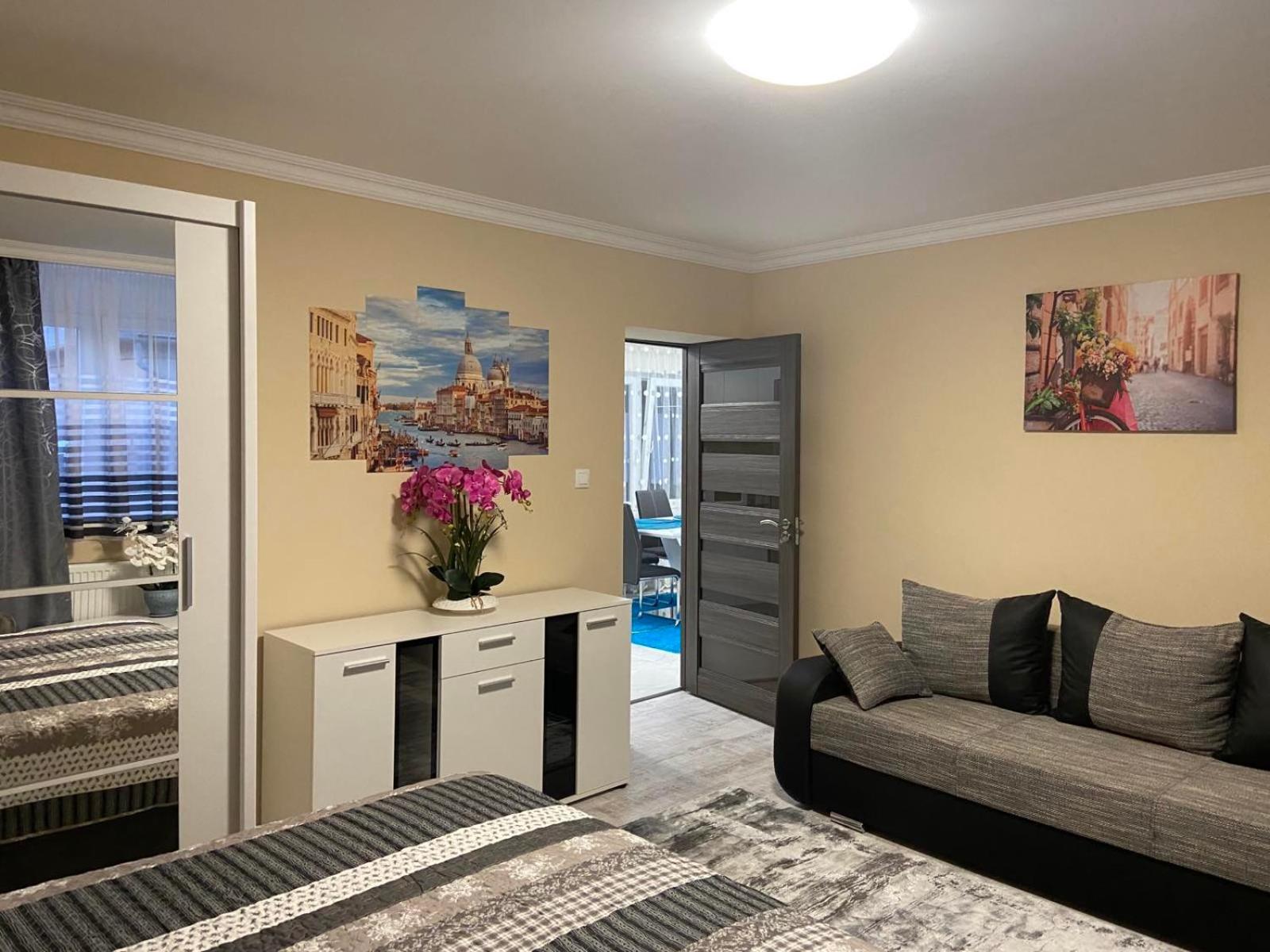 Superior King Room - Photo 9