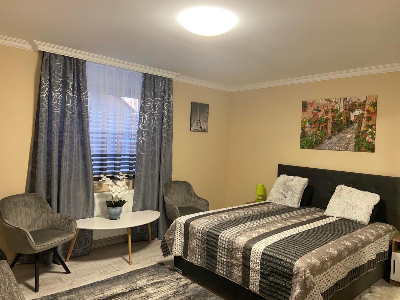 Superior King Room - Photo 8