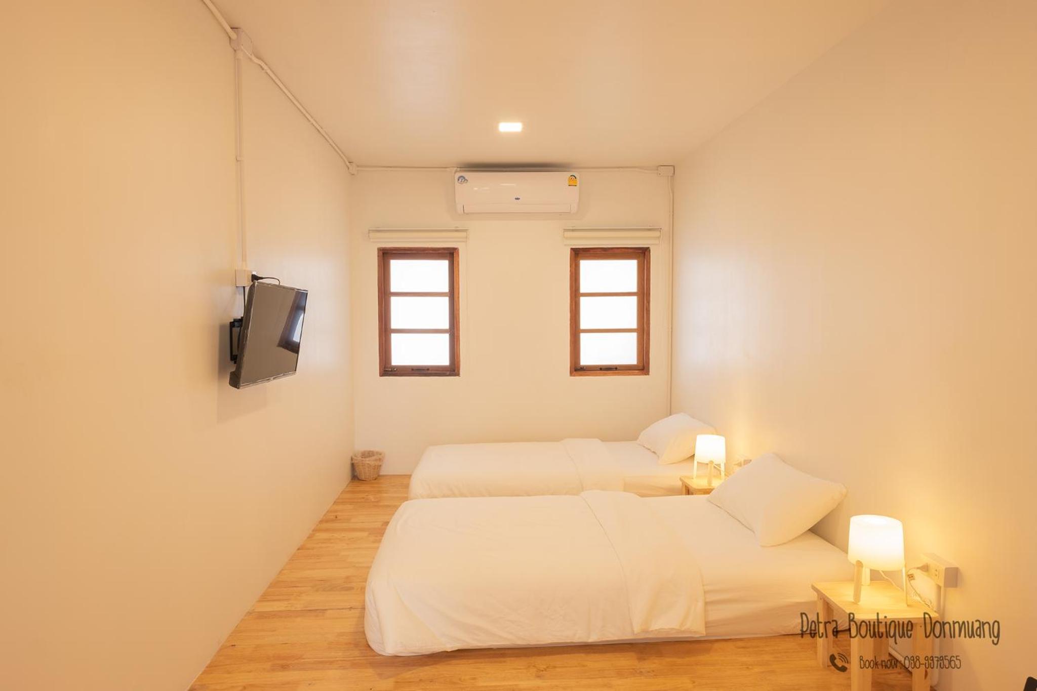 Deluxe Twin Room photo 2