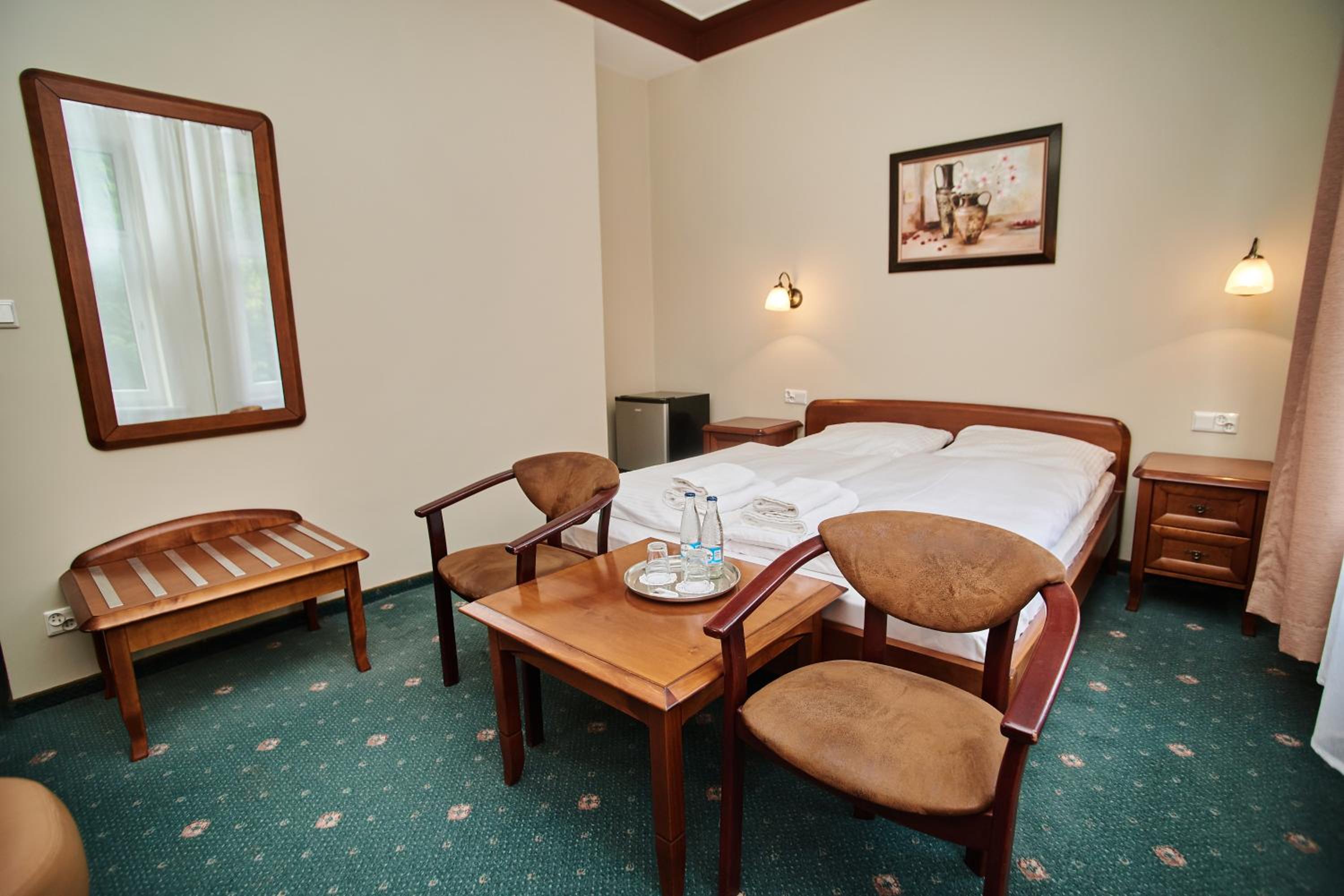 Standard Double Room - Photo 3