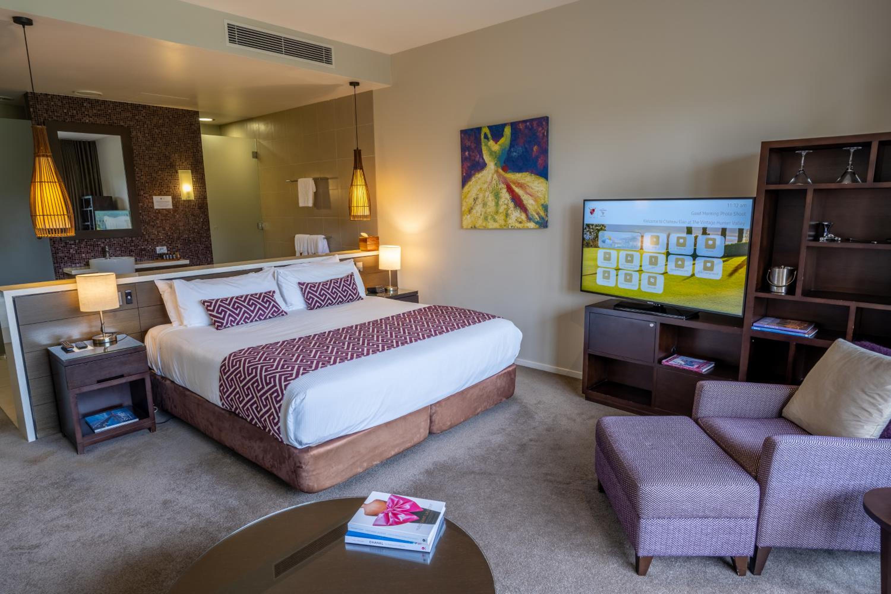 Spa Suite Resort  with Free Parking and WIFI - Photo 1
