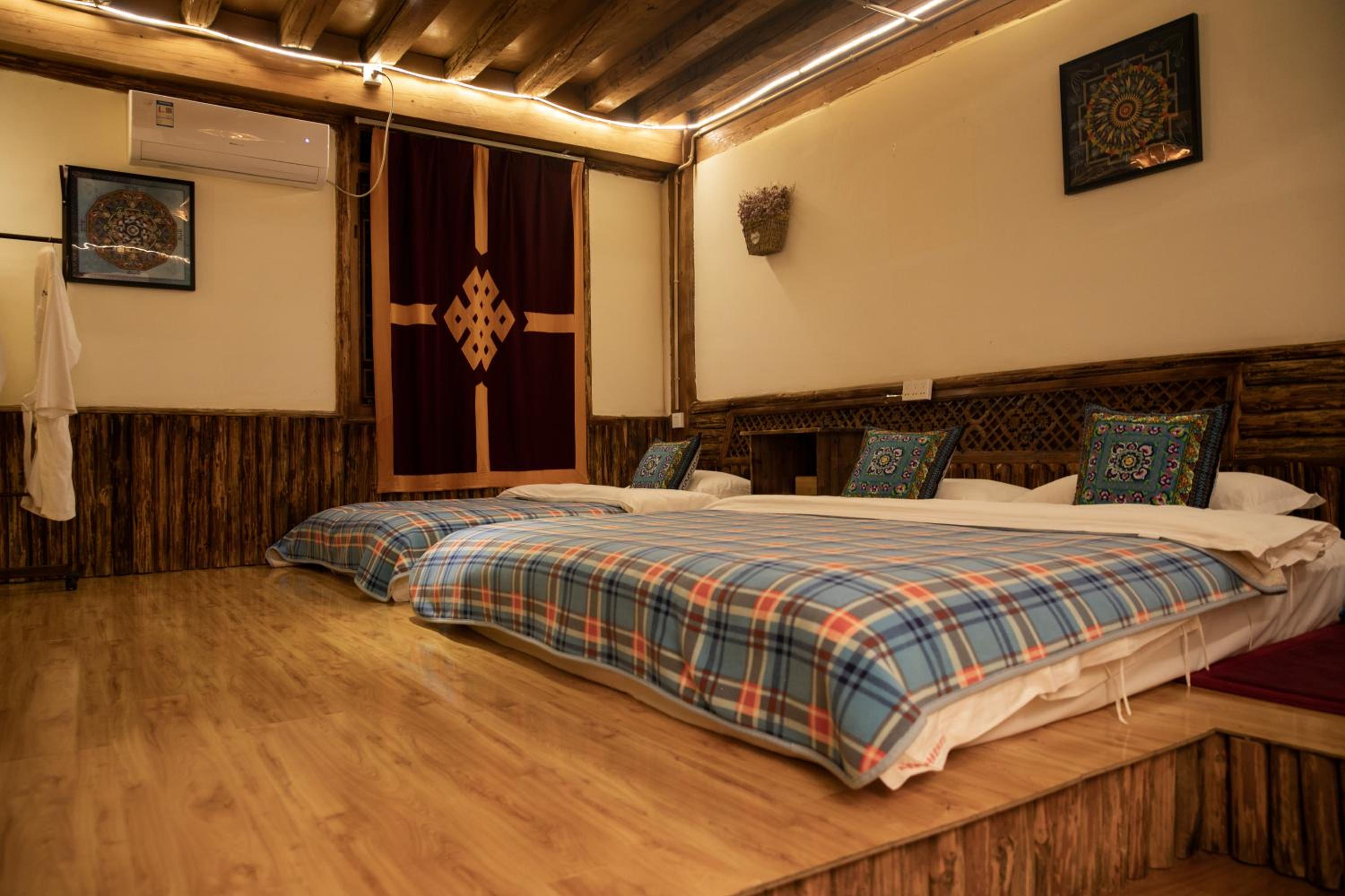 Deluxe Triple Room photo 2