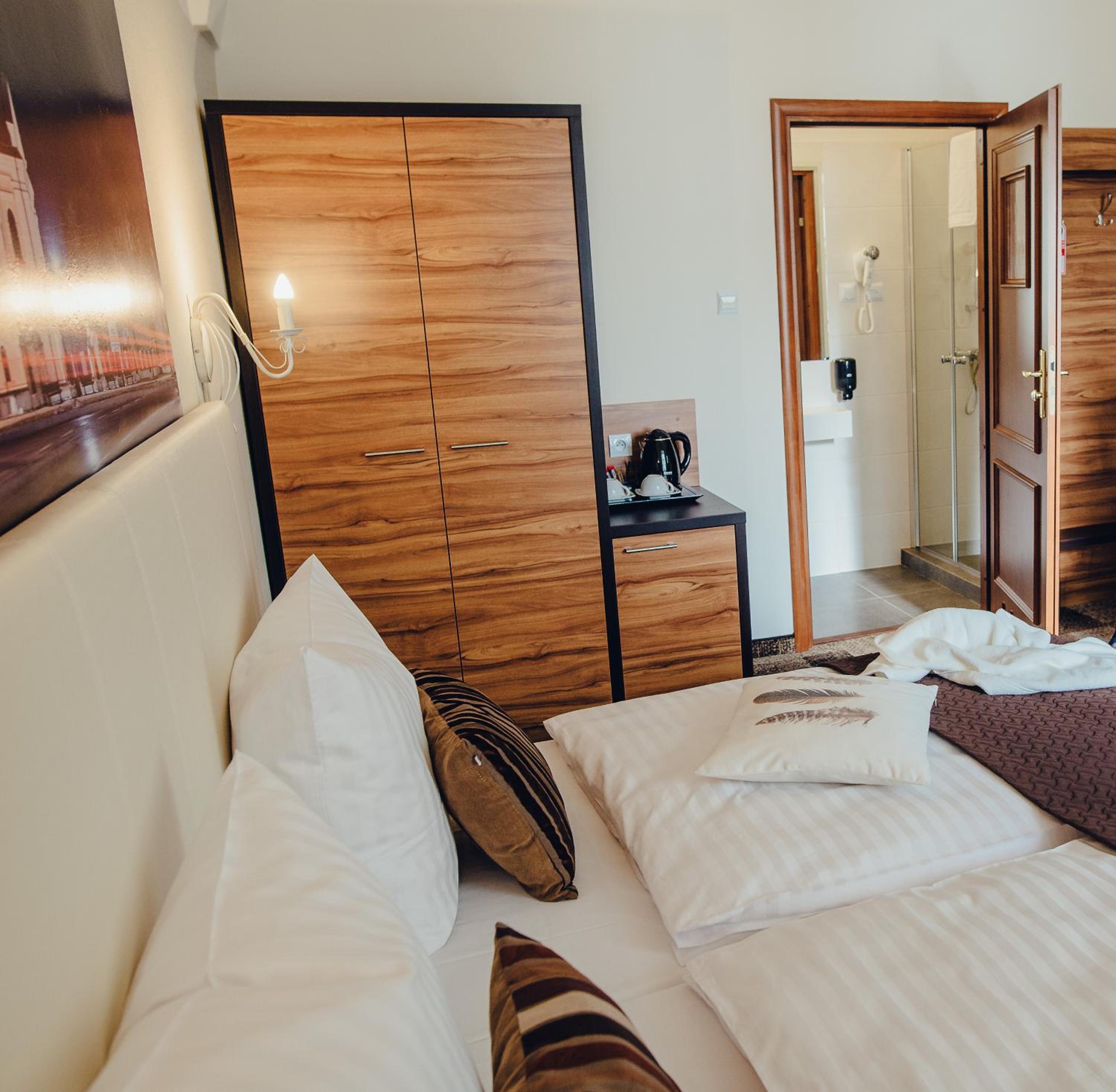 Economy Double Room Without External Window photo 1