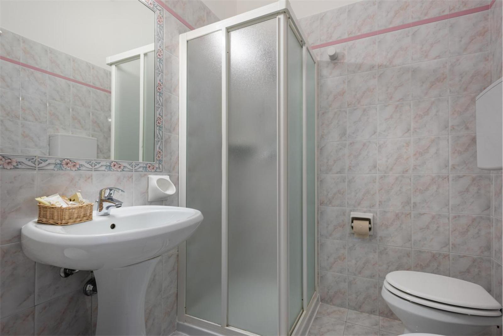 Comfort Triple Room photo 3